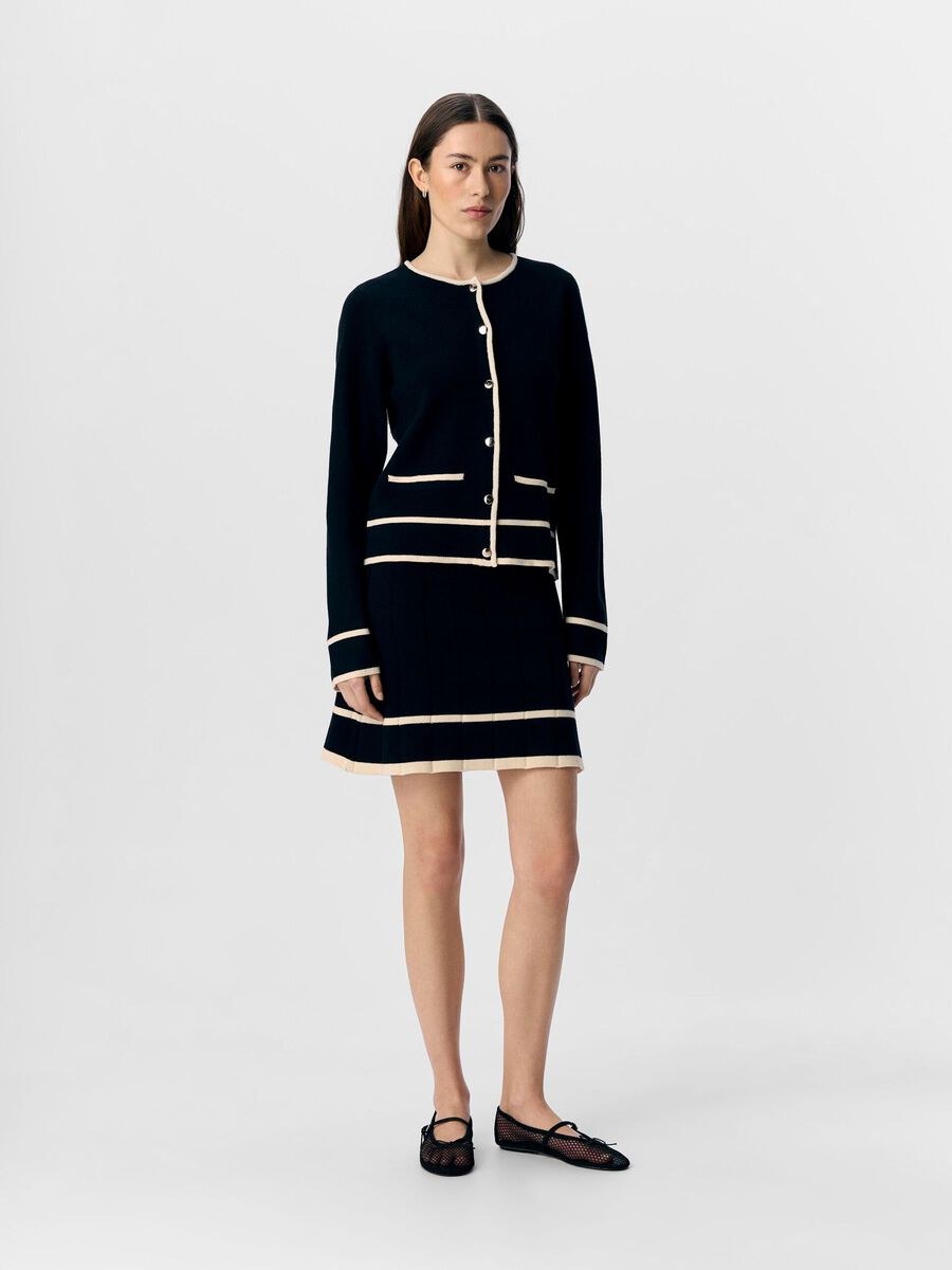 Shop the Look - ocOBJTHESSblack_1749016158589_custom-0.jpg