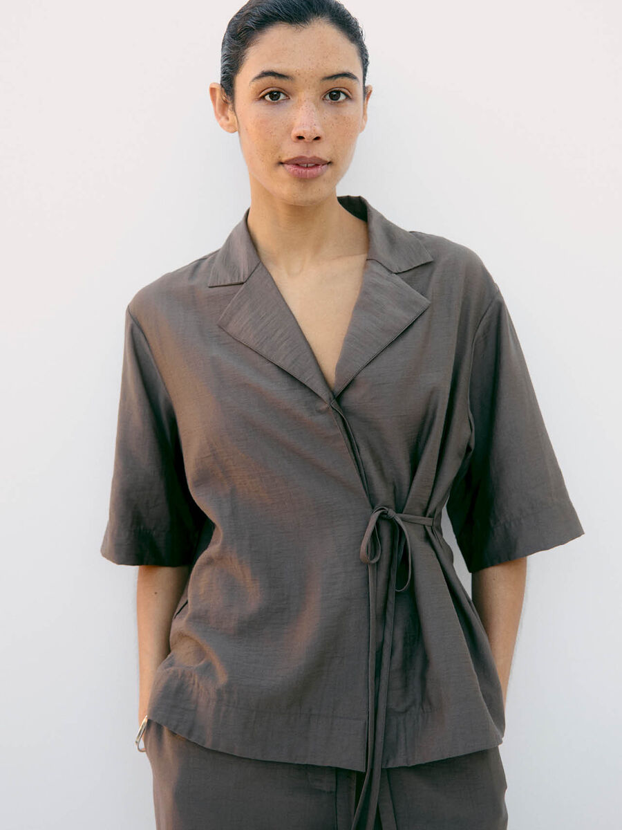 Product carousel image - Shop the Look | 1