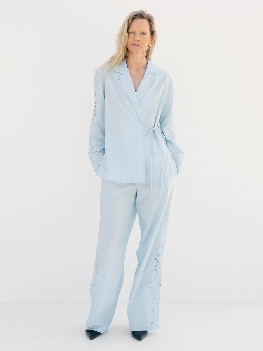 Product carousel image - Shop the Look | 2