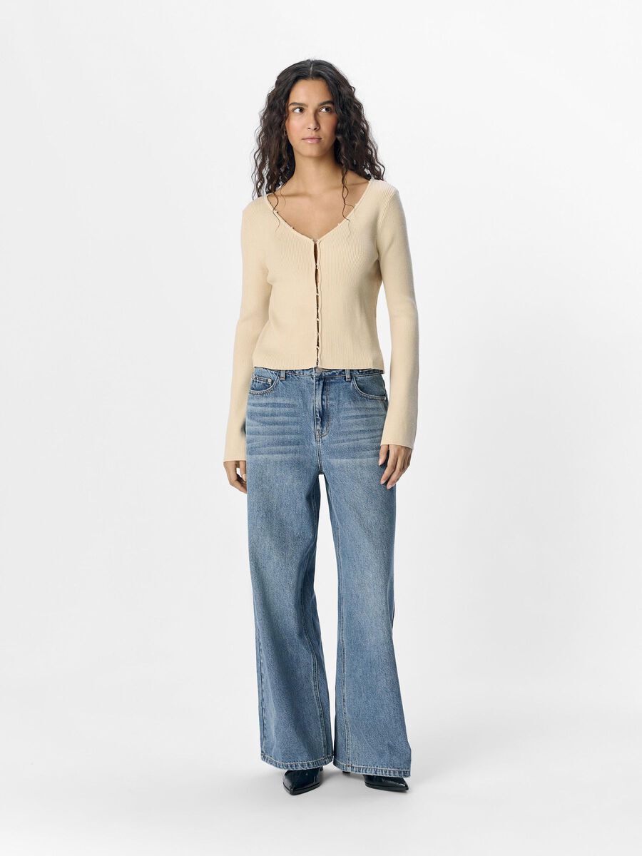 Shop the Look - occostamartine_1739171393861_custom-0.jpg