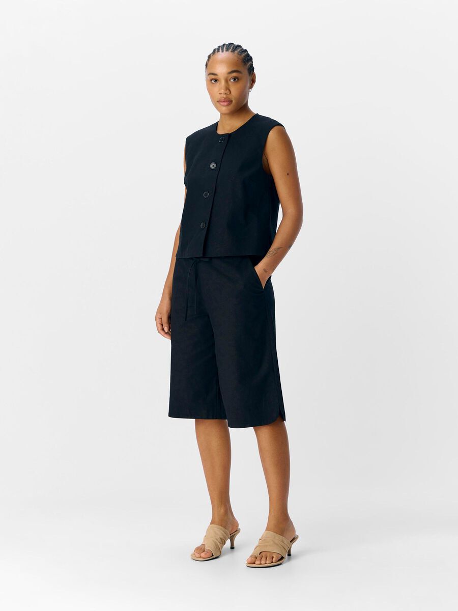 Shop the Look - ocOBJAURAblack_1746689368616_custom-0.jpg