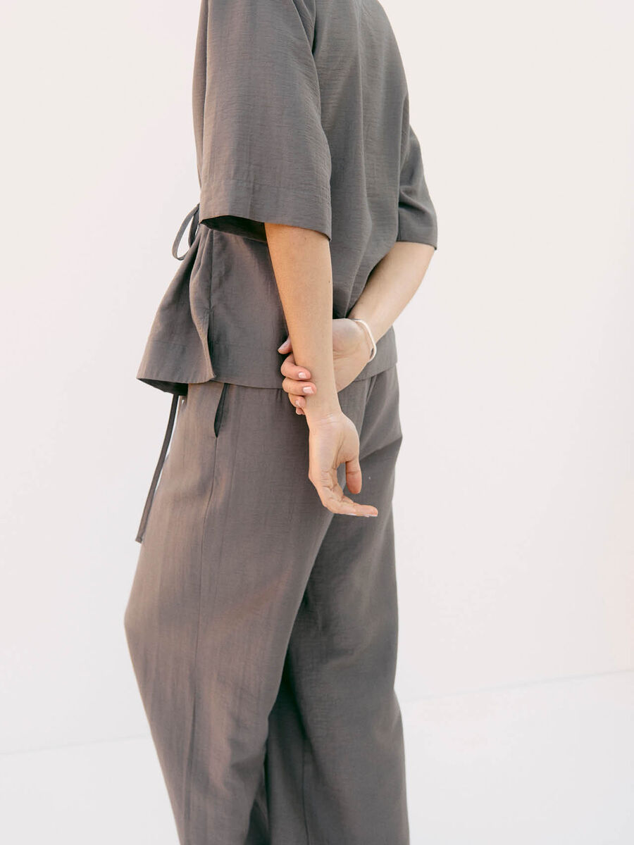 Product carousel image - Shop the Look | 1