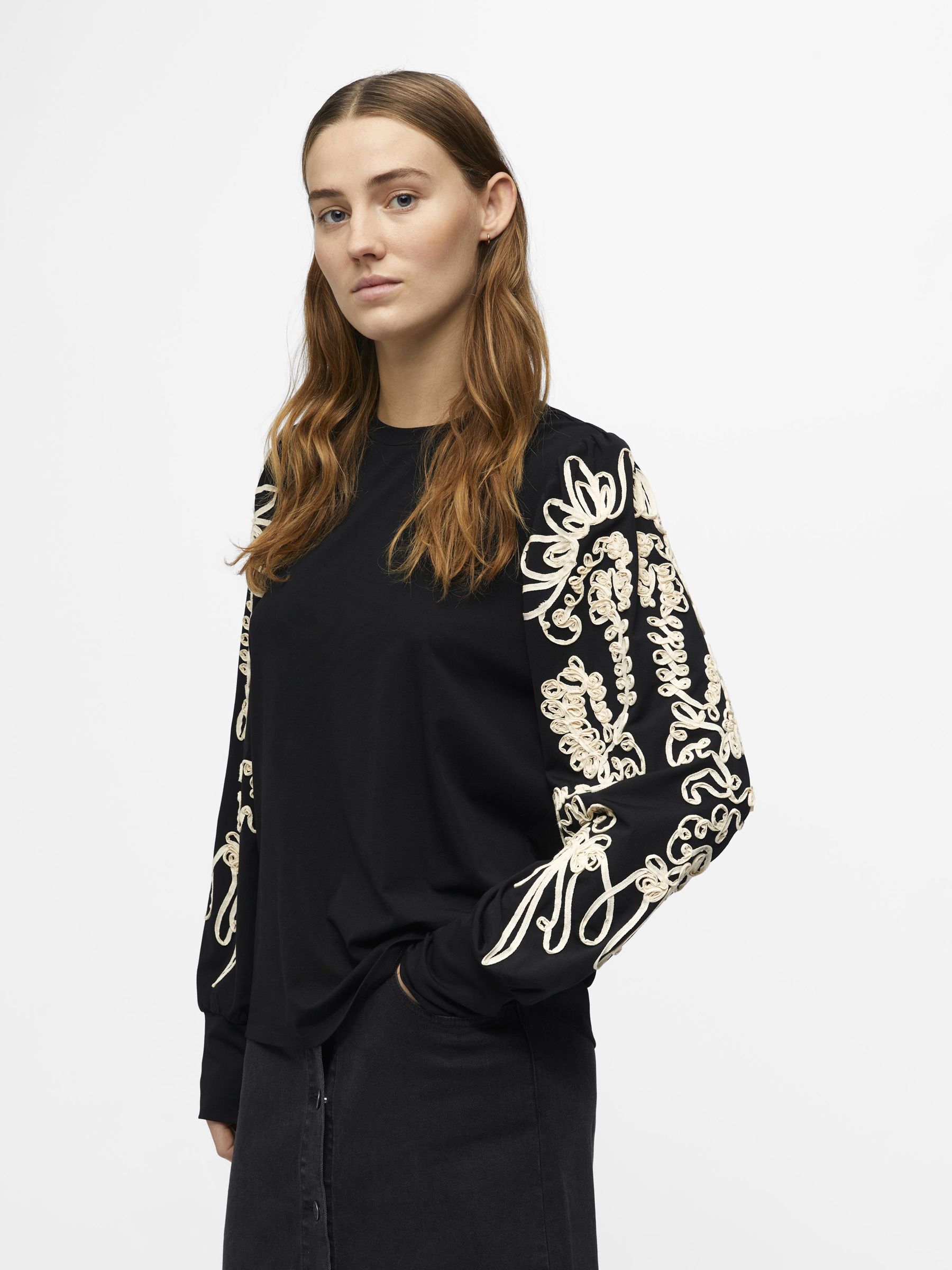 LONG SLEEVE TOP