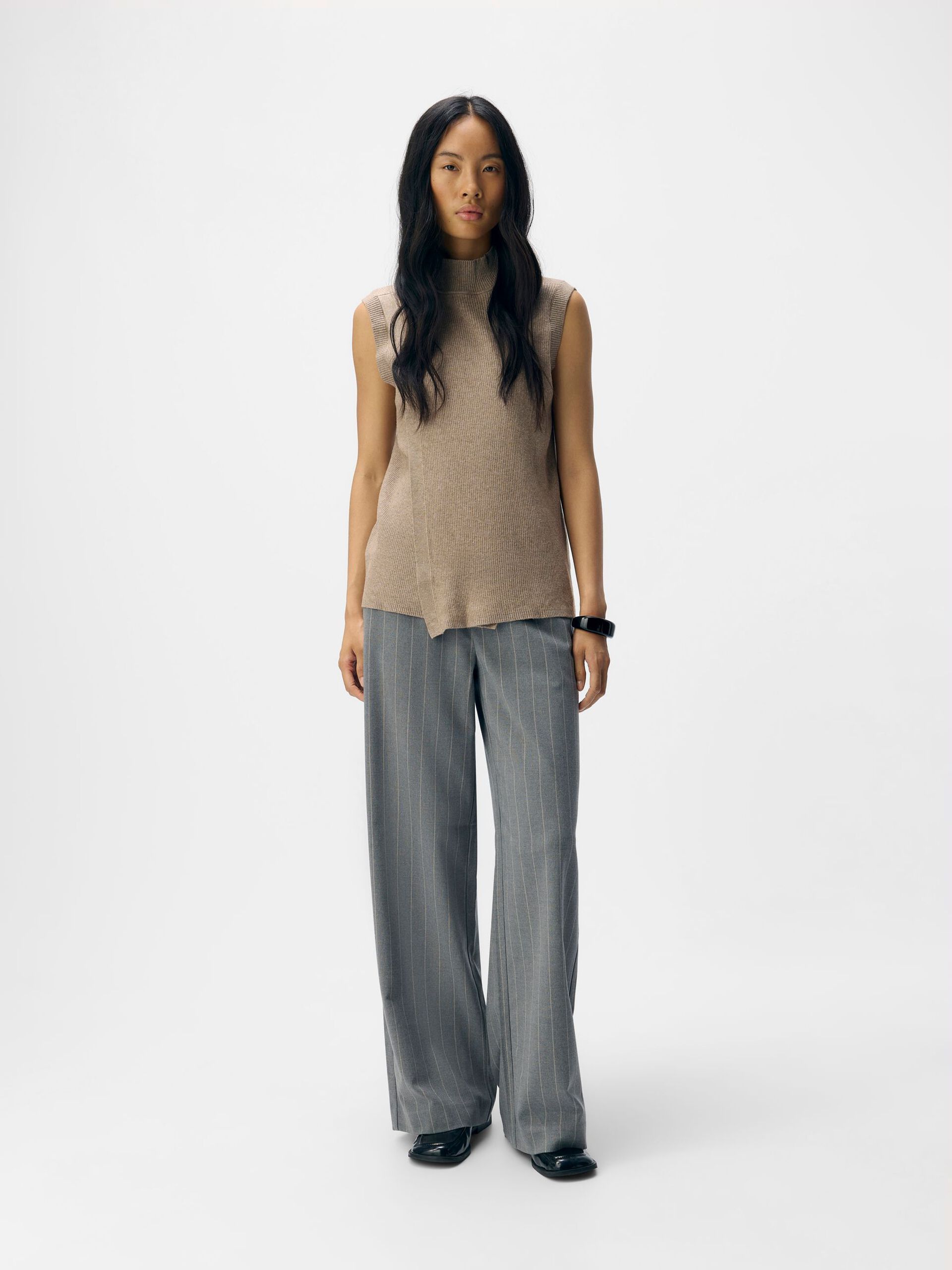 Carousel image - CROSSOVER DETAIL SWEATER VEST, Fossil | 4