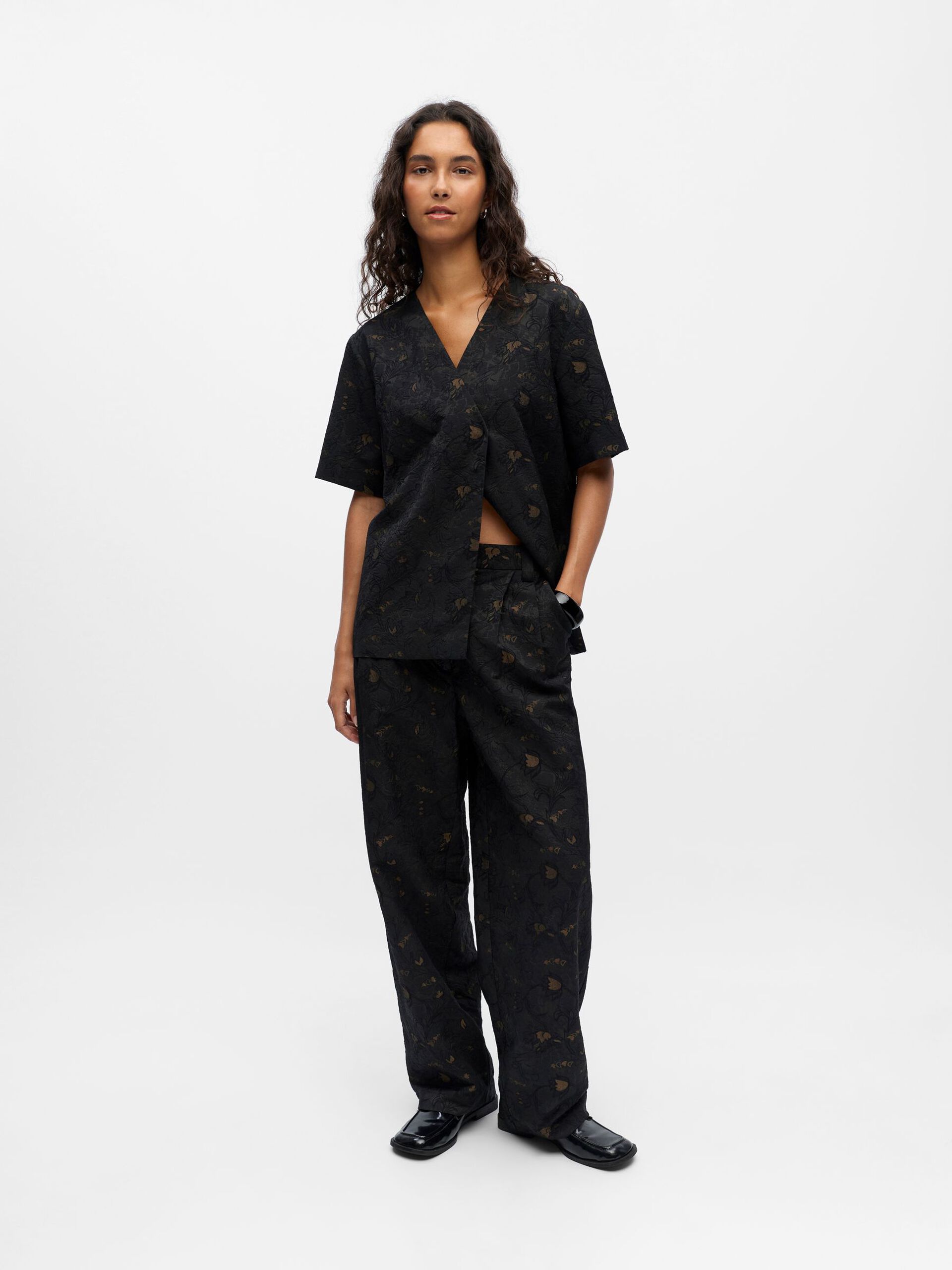 Carousel image - JACQUARD WIDE LEG HOSE, Black | 4