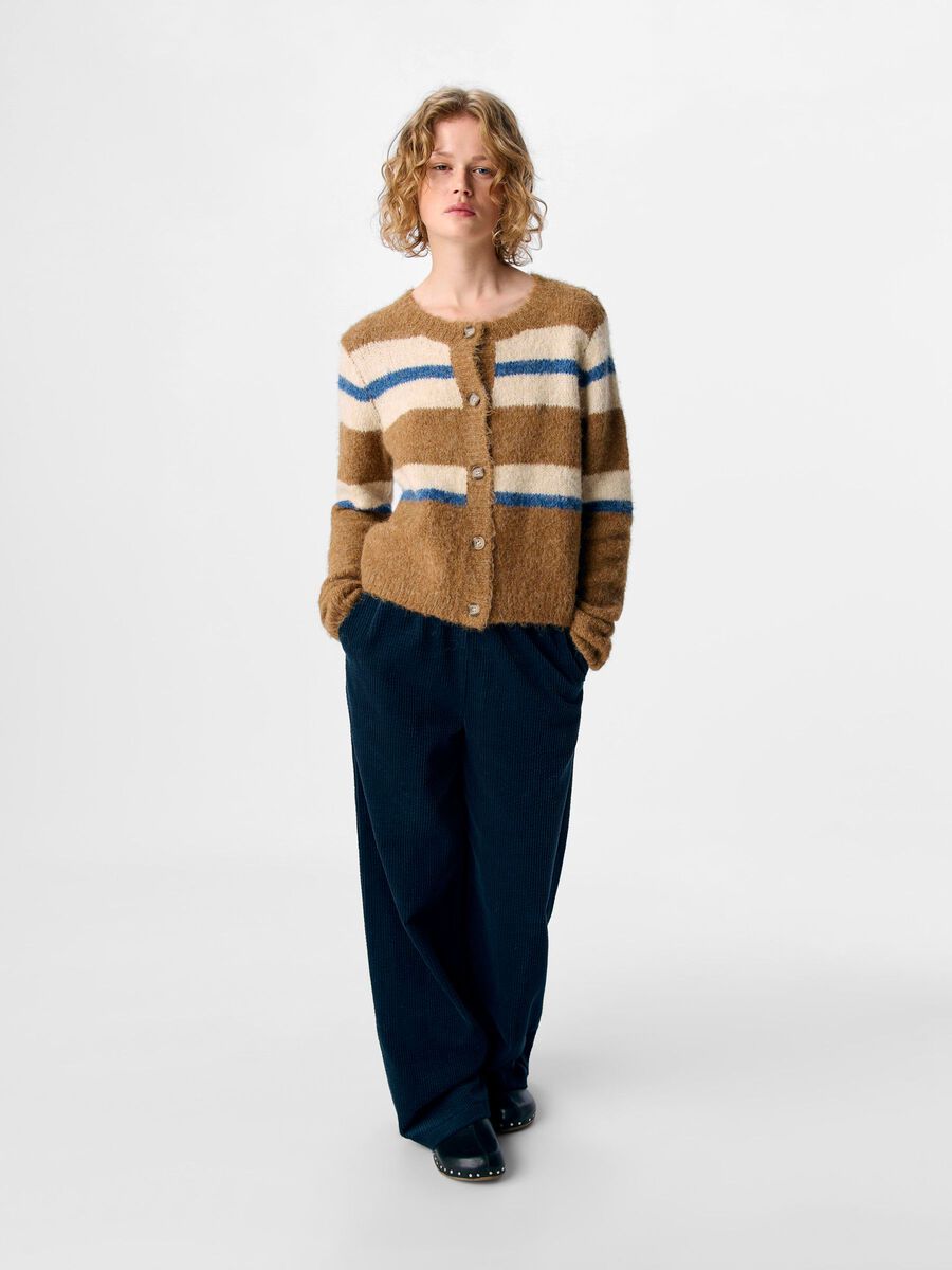 Carousel image - GEBREID VEST, Tannin | 6