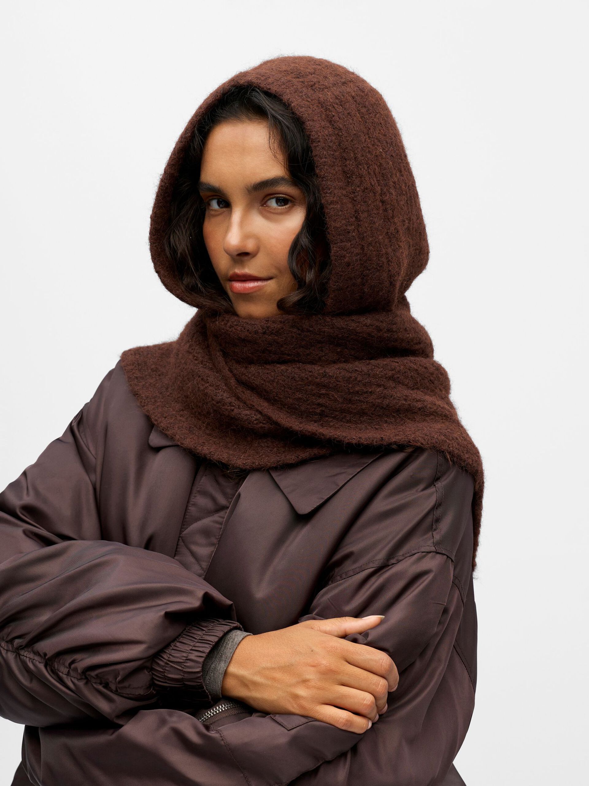 Carousel image - BALACLAVA SCHAL, Seal Brown | 4