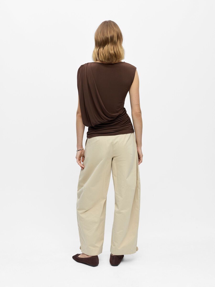 Product carousel image - TOPPI, Seal Brown | 2