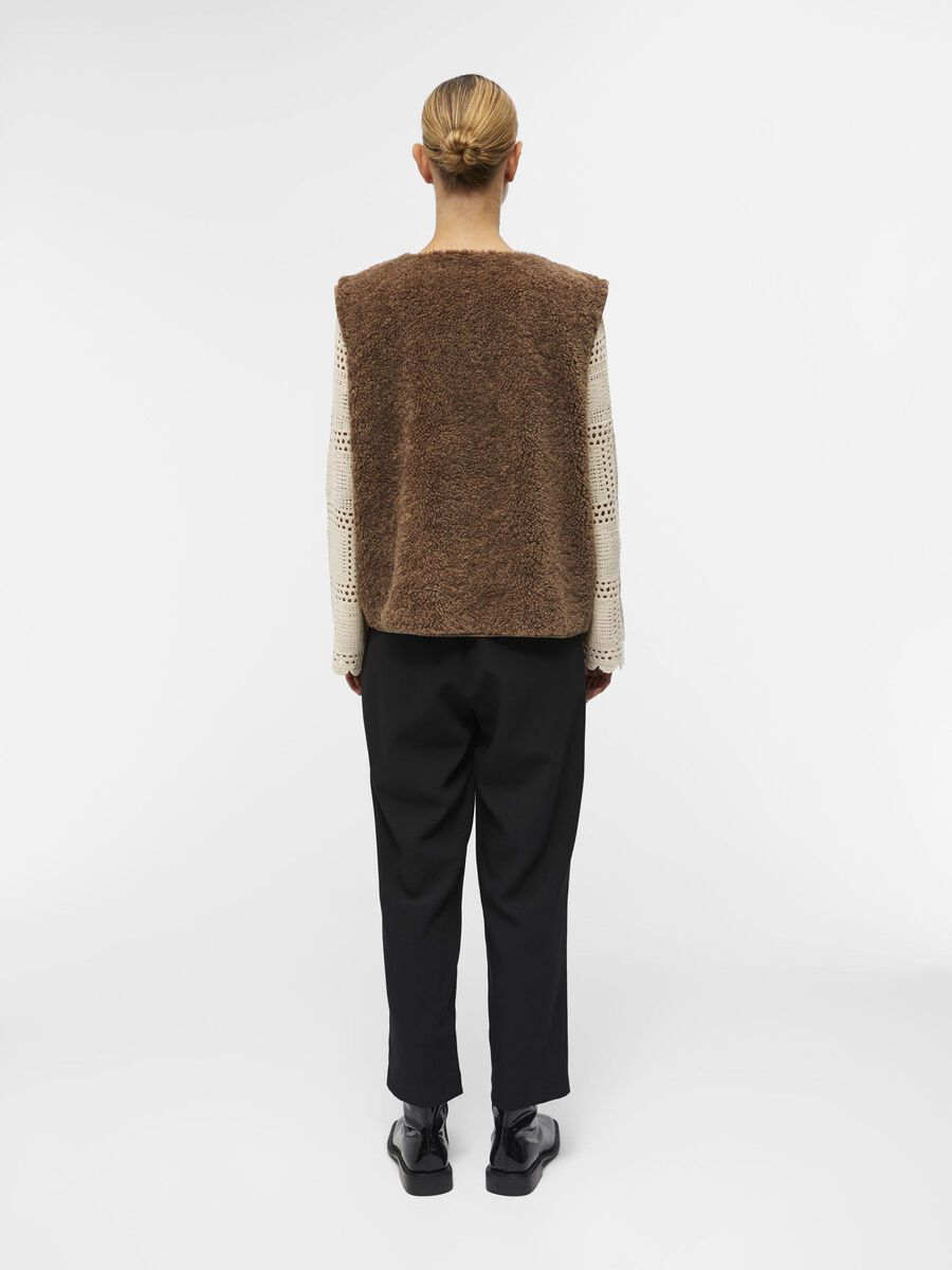 Carousel image - FLEECE GILET, Fossil | 3