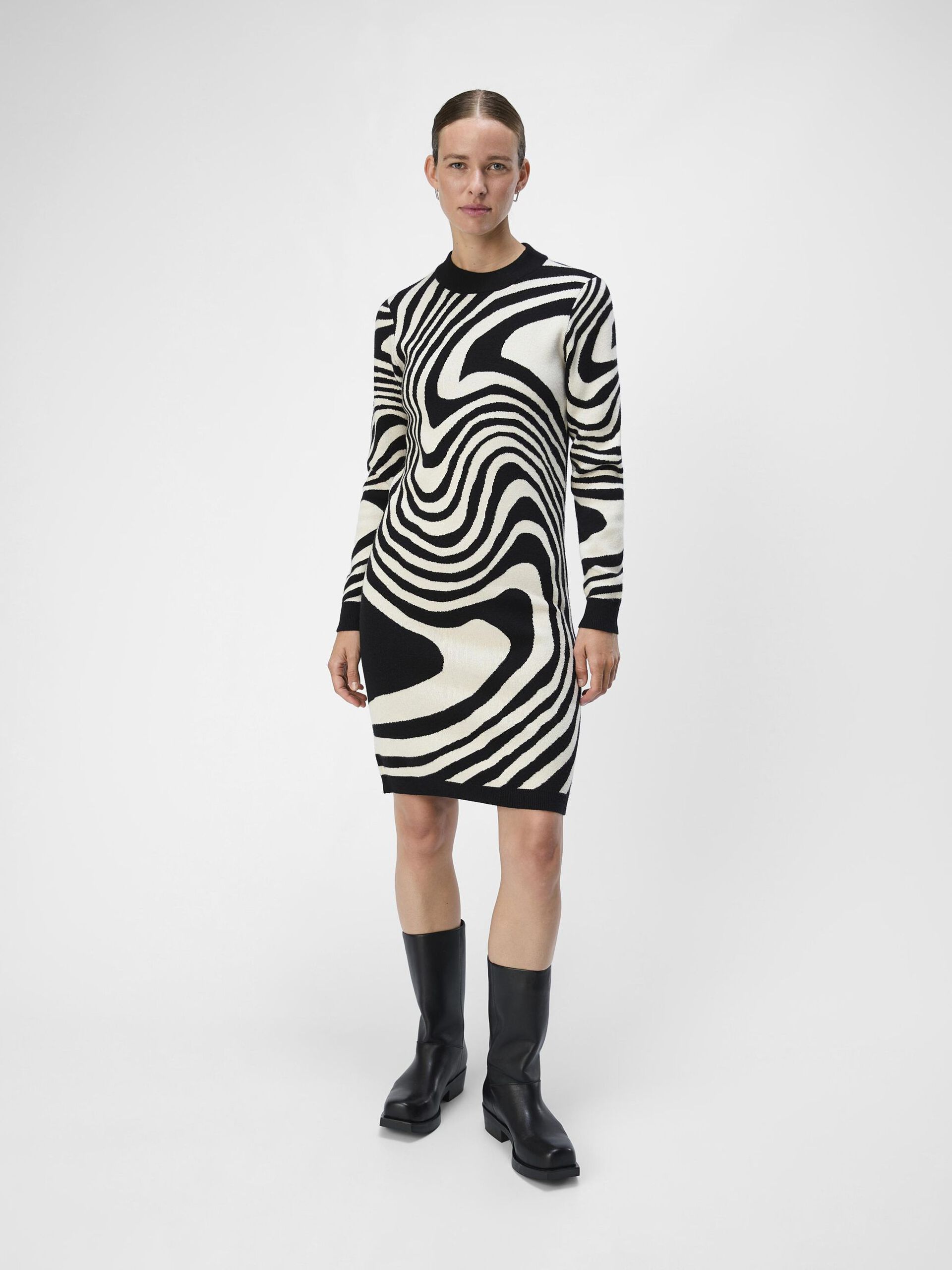 Carousel image - VESTIDO DE PUNTO, Black | 4