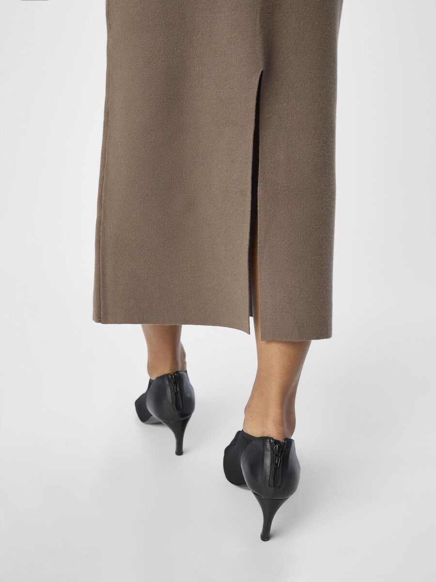 Carousel image - KNITTED MAXI SKIRT, Morel | 7