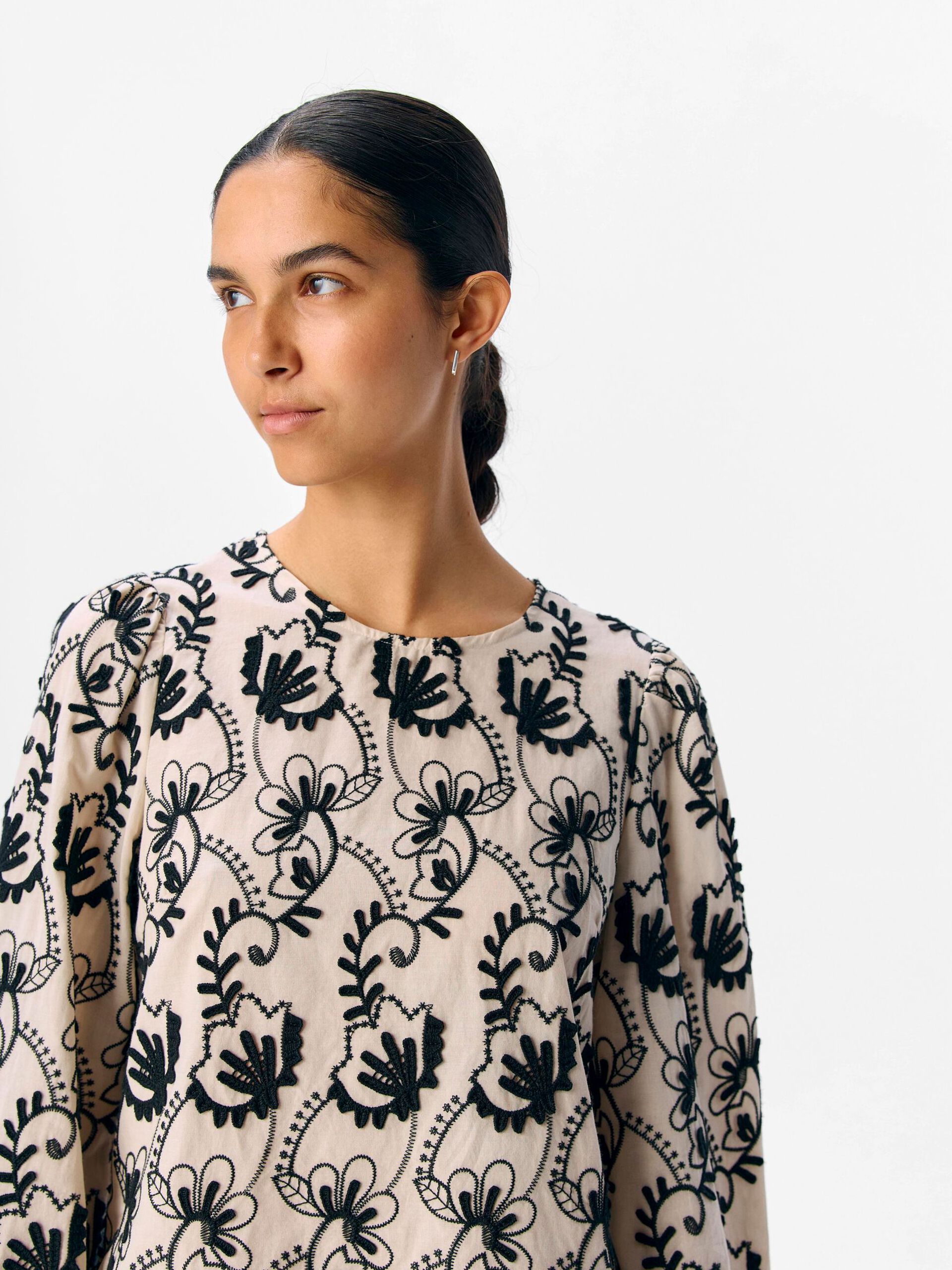 Carousel image - DETAILED BLOUSE, Sandshell | 5