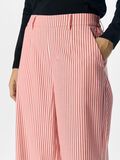 OBJECT OBJLISA HOSE MIT WEITEM BEIN, Cloud Dancer, highres - 23040544_CloudDancer_1186824_006.jpg