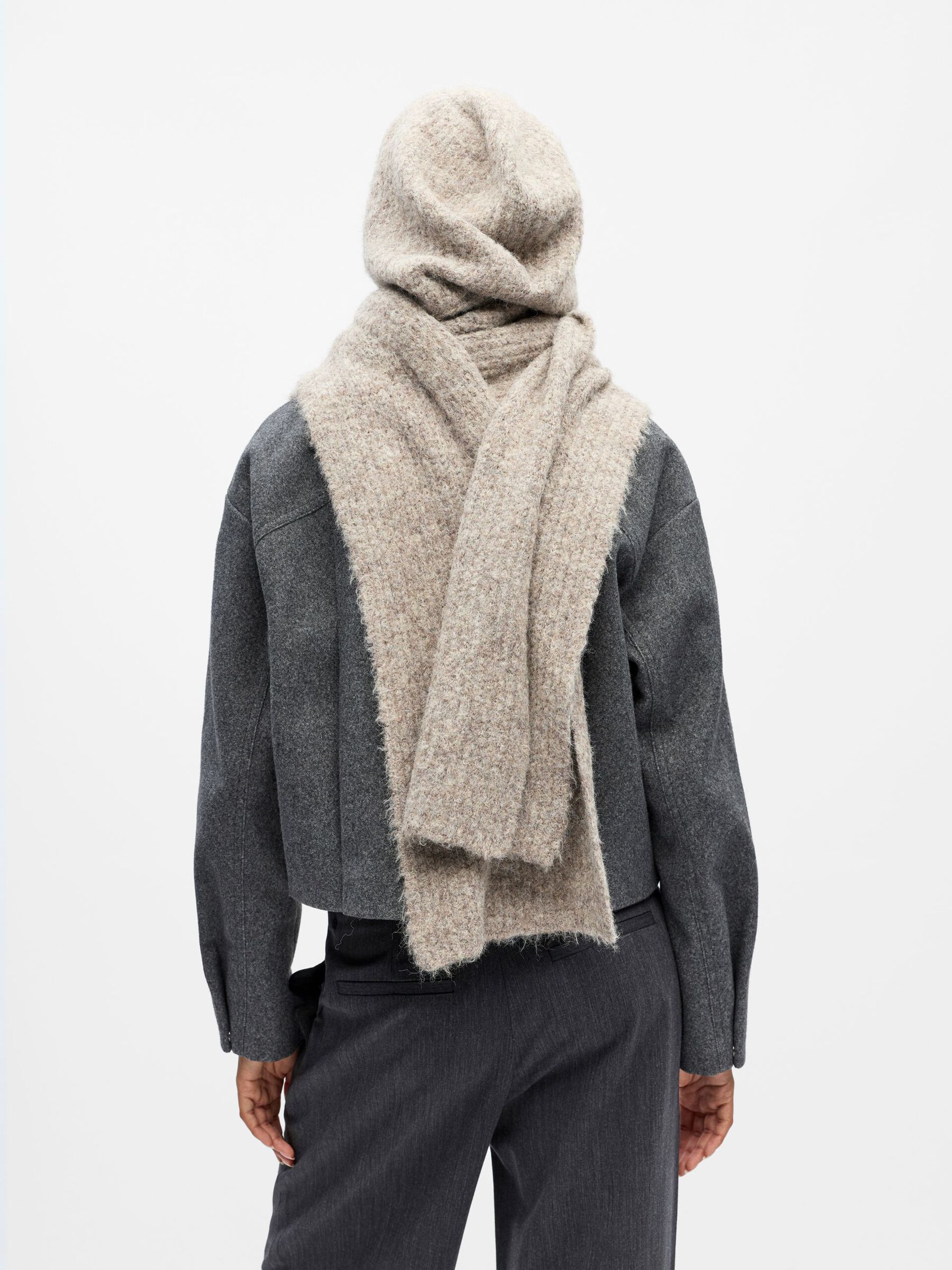 Carousel image - BALACLAVA SCARF, Humus | 3