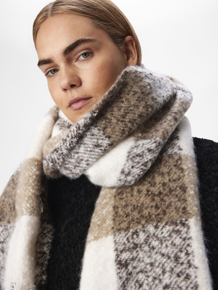 OBJECT KNITTED SCARF, Desert Taupe, highres - 23031862_DesertTaupe_1137923_006.jpg