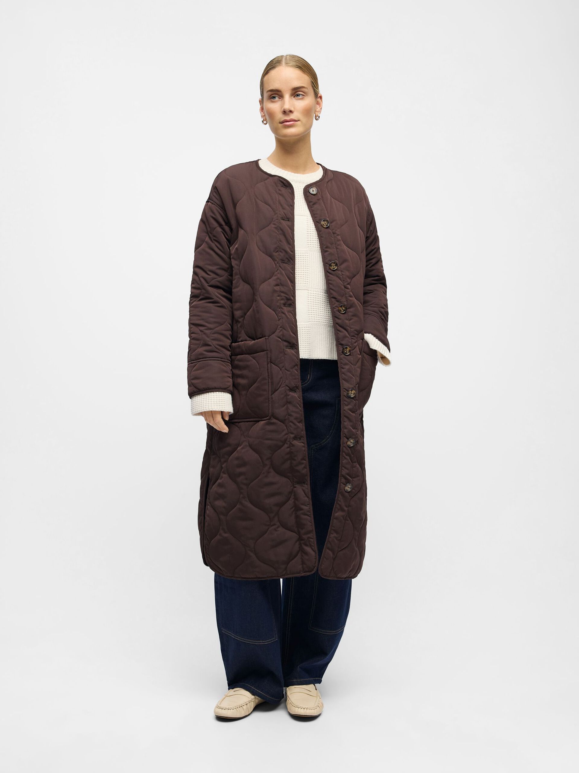 Carousel image - LONGLINE QUILTED JACKET, Java | 4