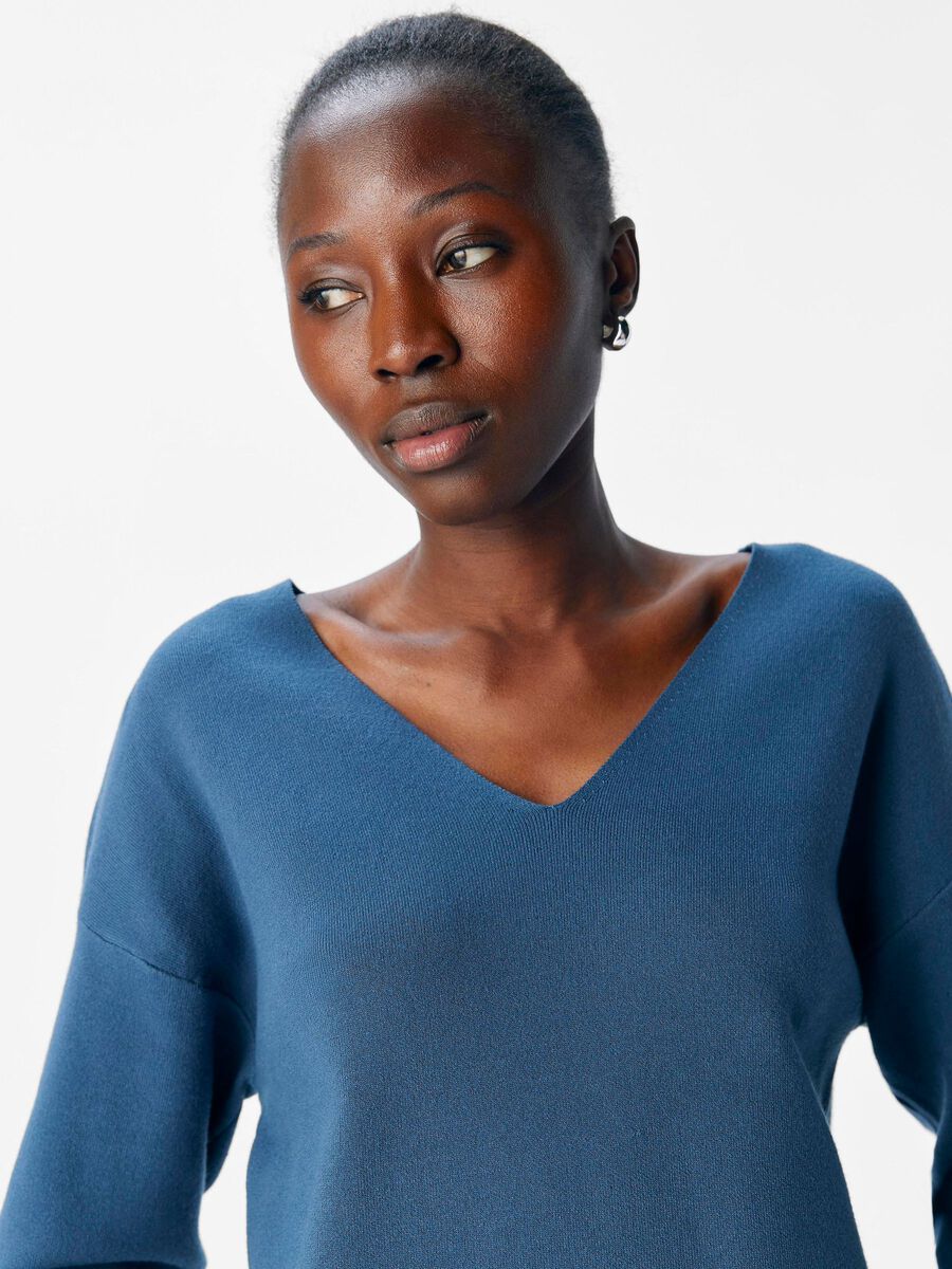 Product carousel image - V-NECK KNITTED PULLOVER, Dark Denim | 3