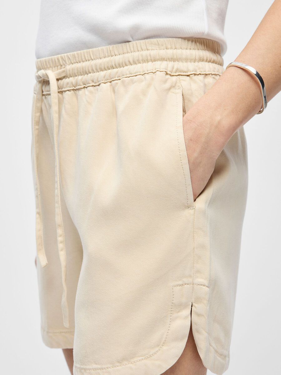Carousel image - RELAXED DENIM SHORTS, Birch | 5