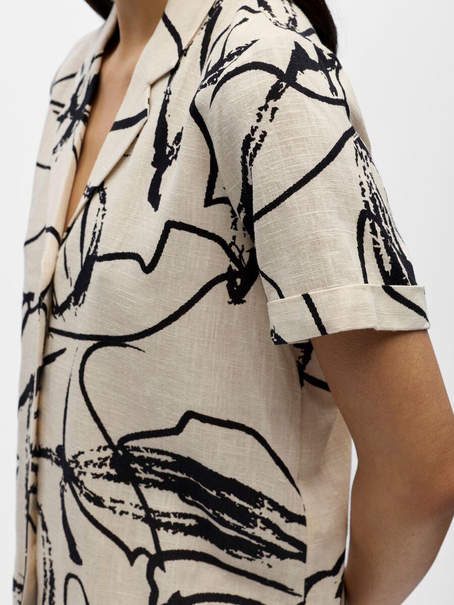 Carousel image - PRINTED REVERE COLLAR T-SHIRT, Sandshell | 5