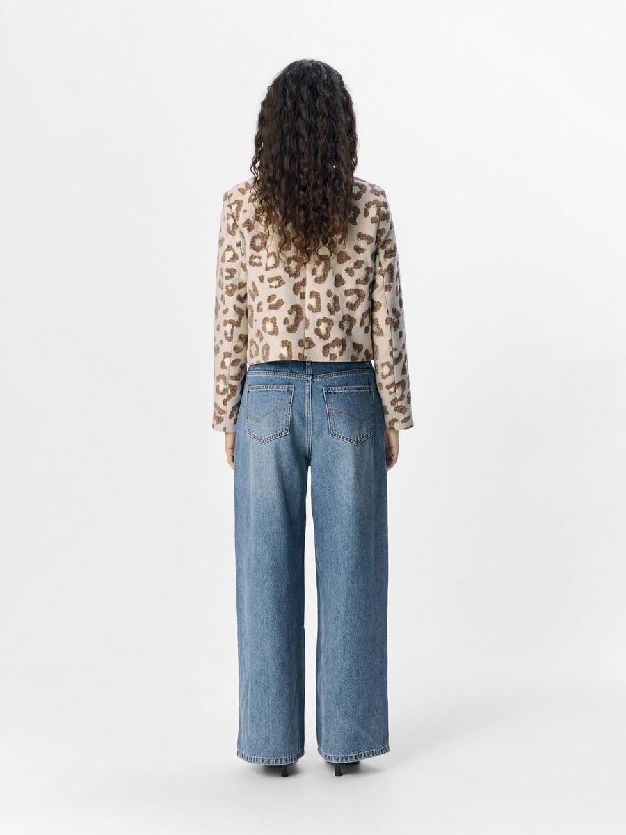 OBJECT COURTE VESTE, Humus, highres - 23046304_Humus_1177802_004.jpg
