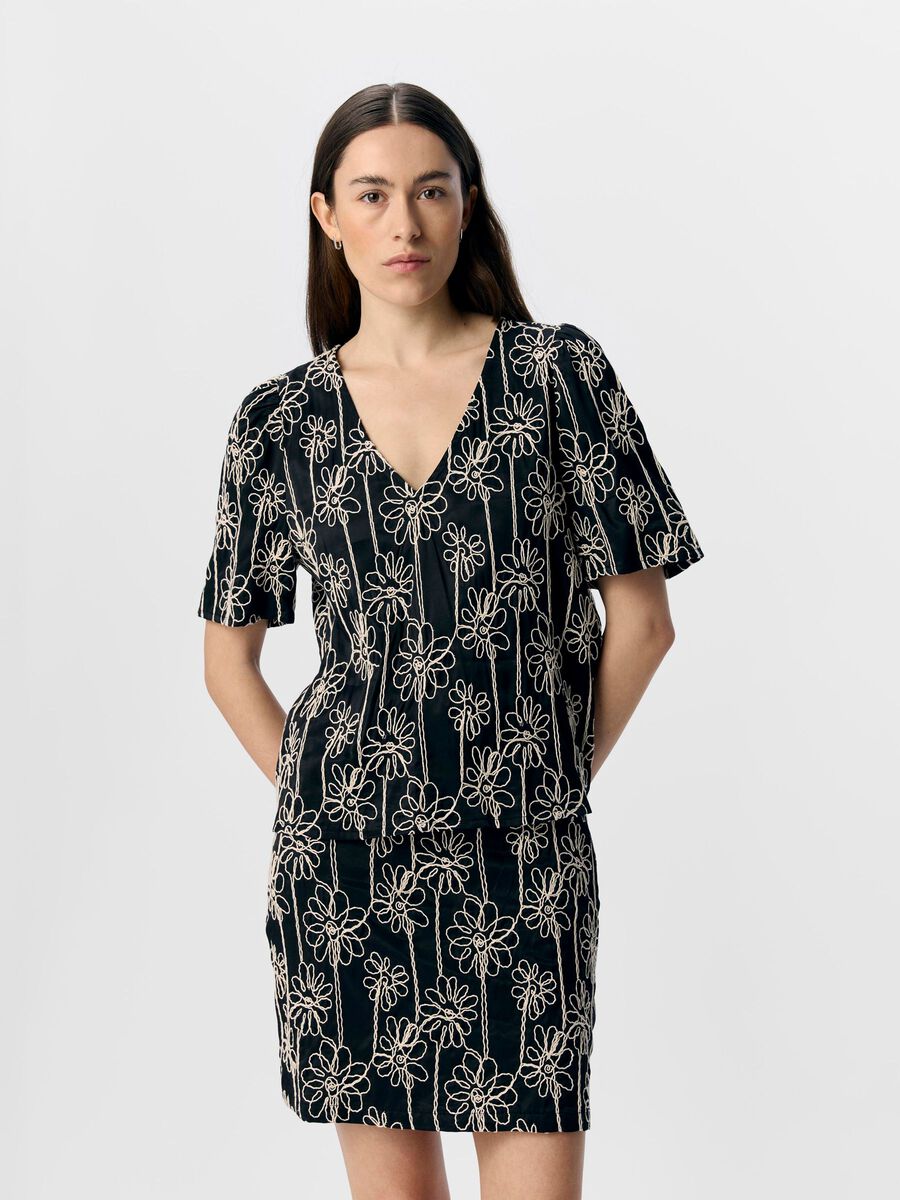 OBJECT EMBROIDERED TOP, Black, highres - 23047595_Black_1219148_003.jpg