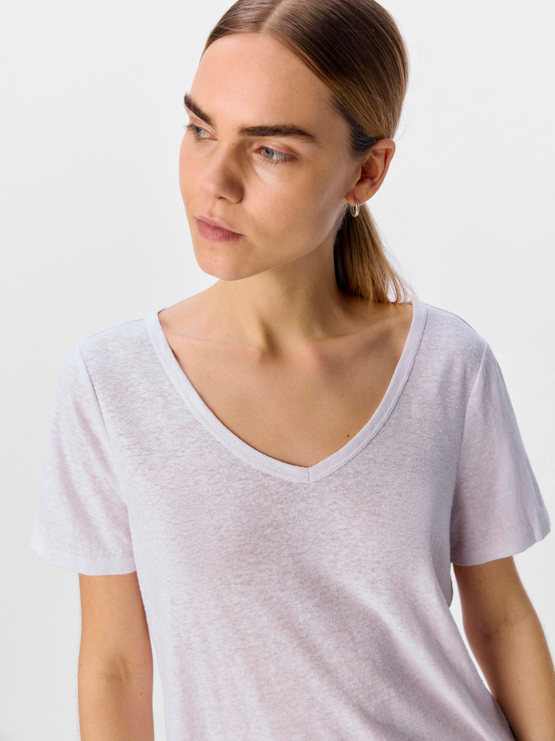 Carousel image - V-NECK T-SHIRT, White | 5