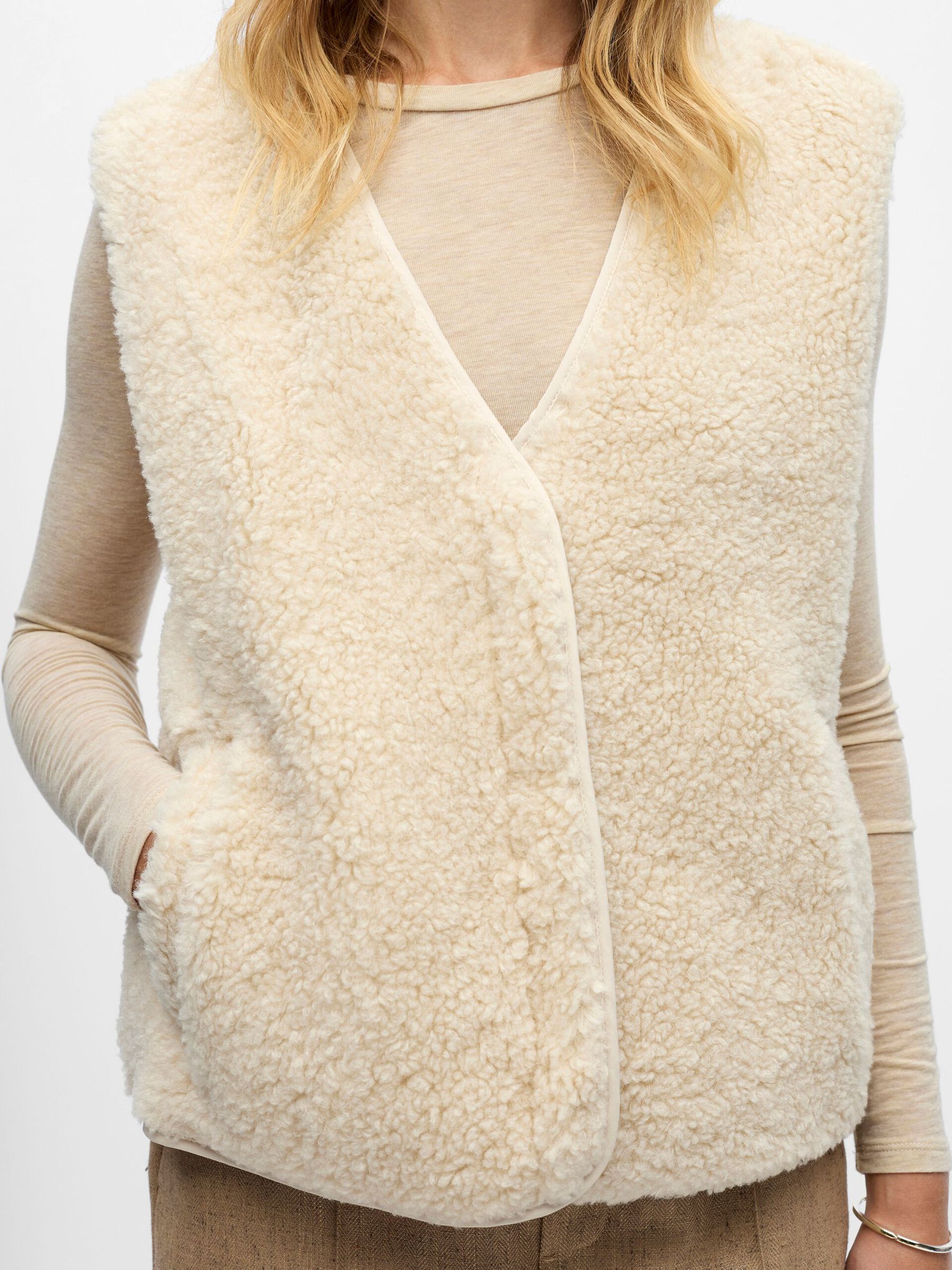 Carousel image - POLAIRE GILET SANS MANCHES, Sandshell | 5