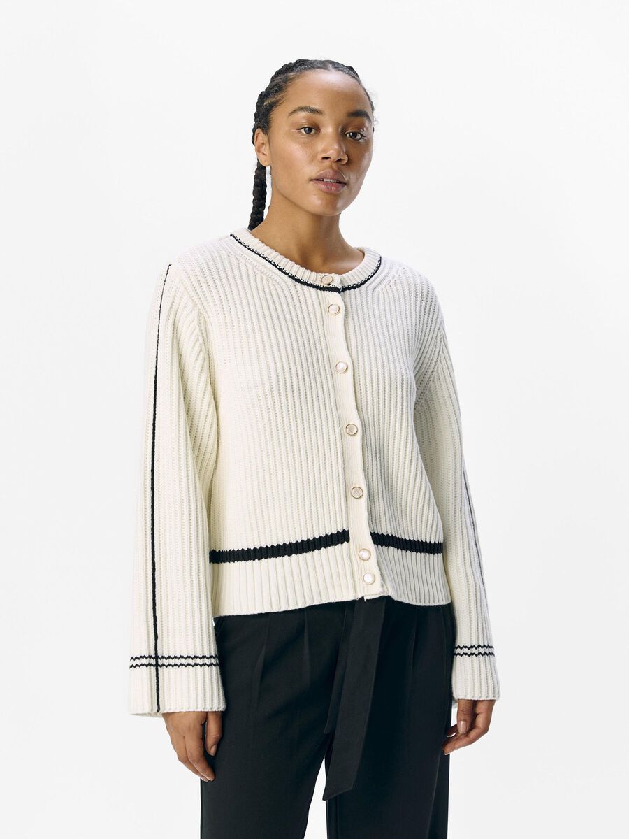 OBJECT GERIPPTER STRICKJACKE, Cloud Dancer, highres - 23046069_CloudDancer_1169496_003.jpg