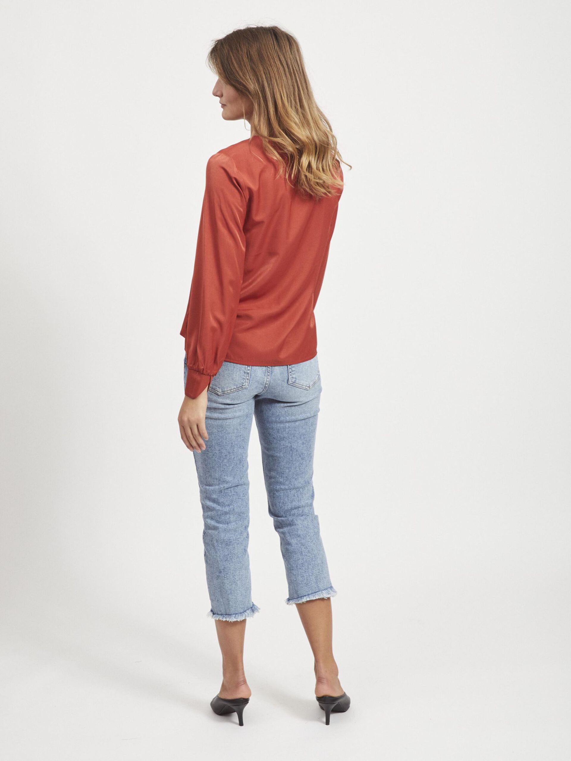 Carousel image - V-NECK LONG SLEEVED TOP, Tandoori Spice | 3