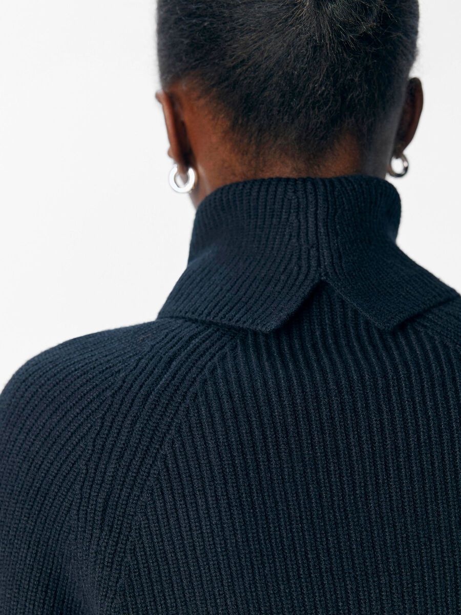 Product carousel image - COL ROULÉ PULLOVER, Black | 3