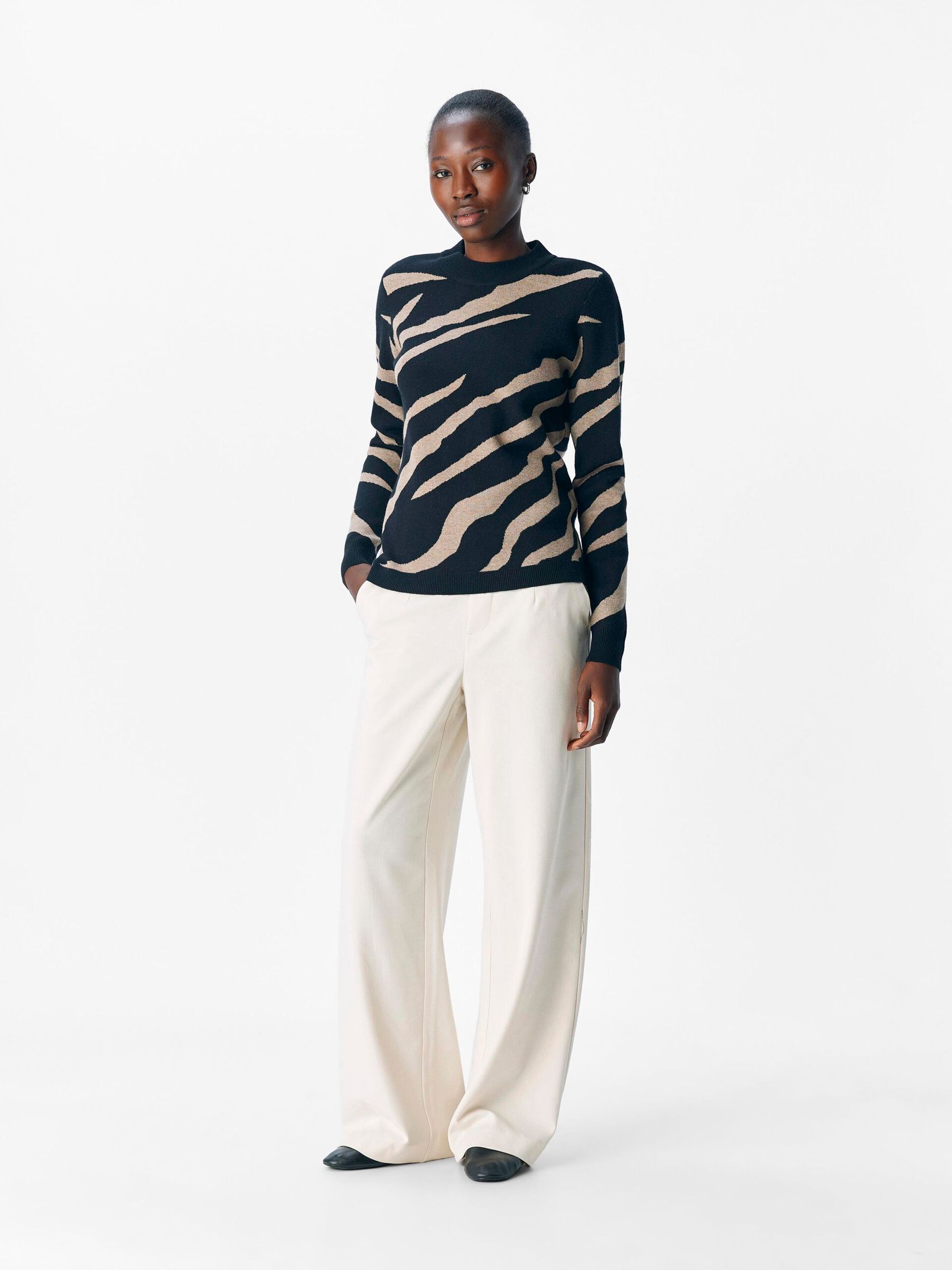 Carousel image - OBJRAY PULLOVER, Black | 4