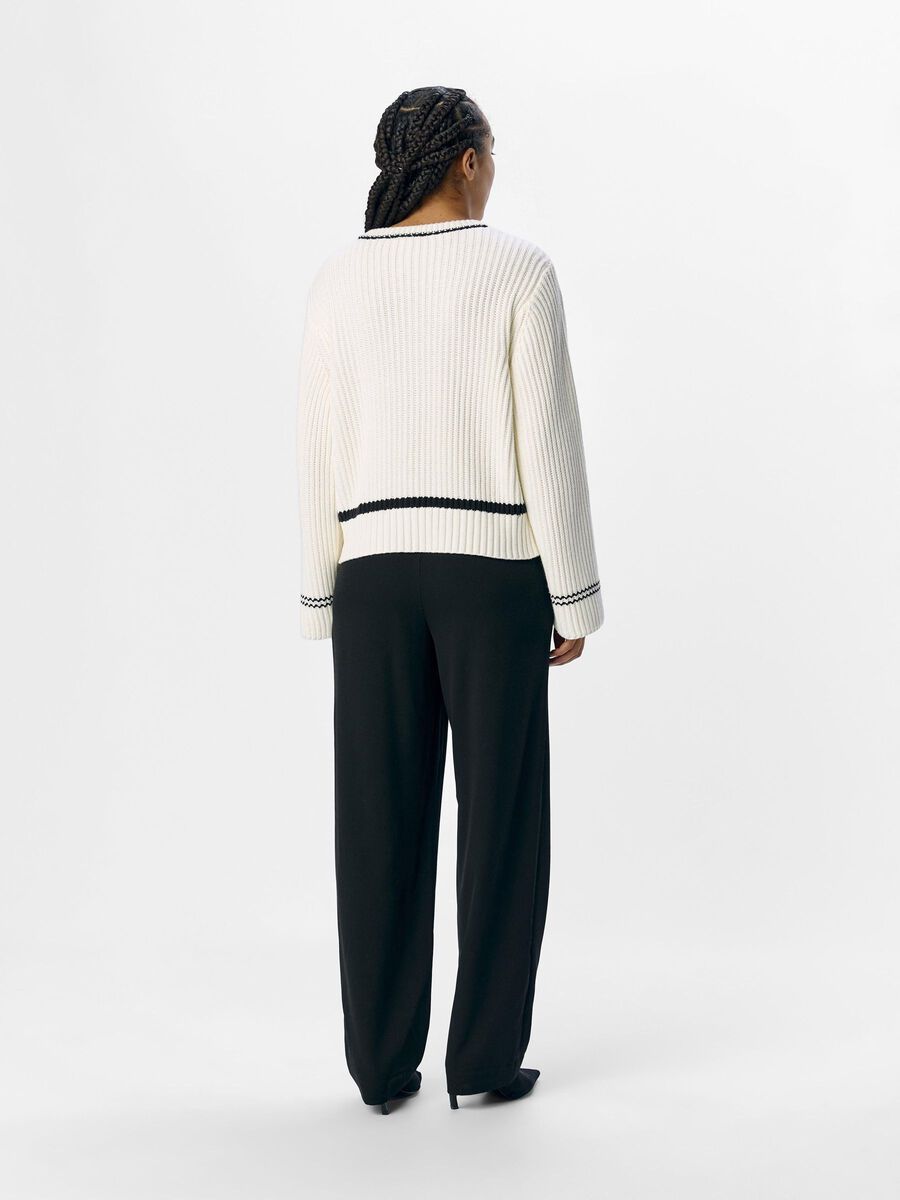 OBJECT GERIPPTER STRICKJACKE, Cloud Dancer, highres - 23046069_CloudDancer_1169496_004.jpg