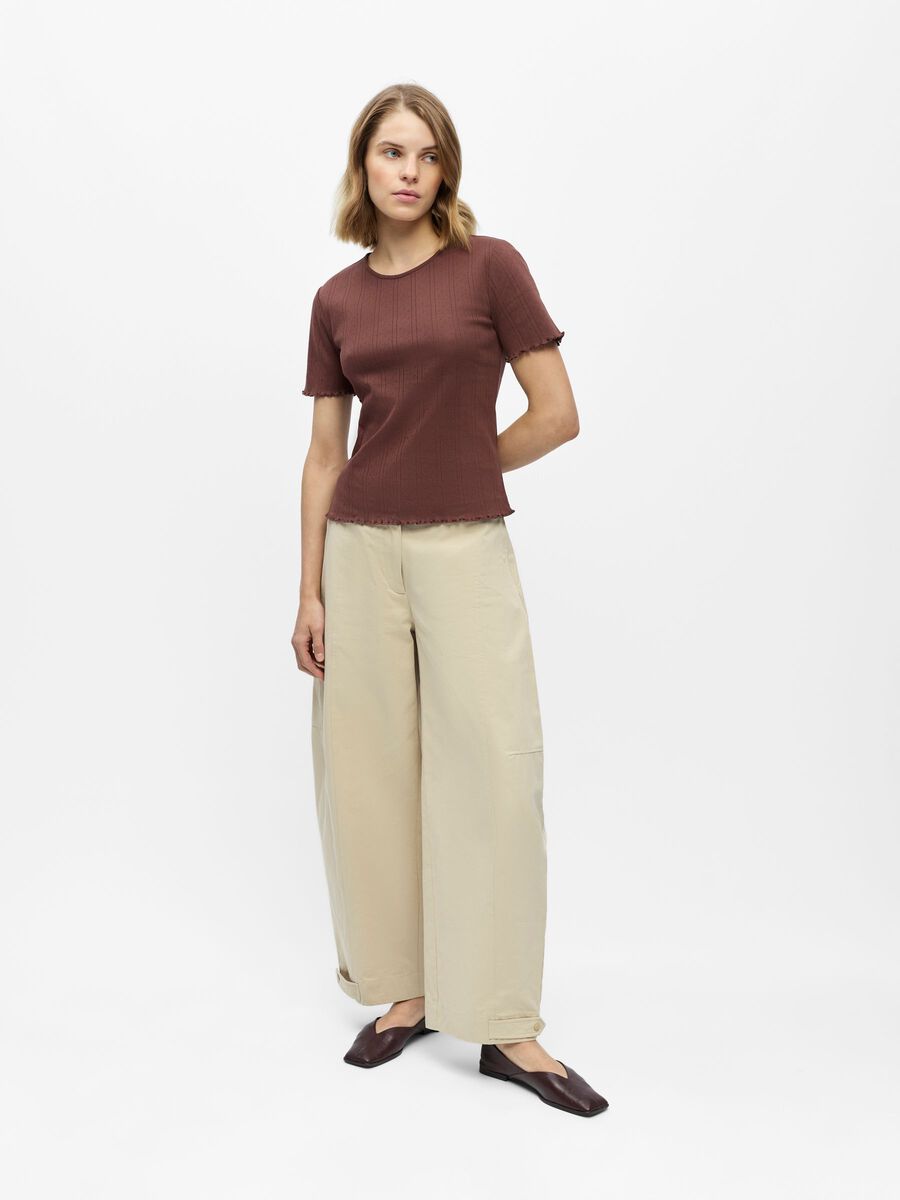 Carousel image - RONDE HALS TOP, Seal Brown | 4