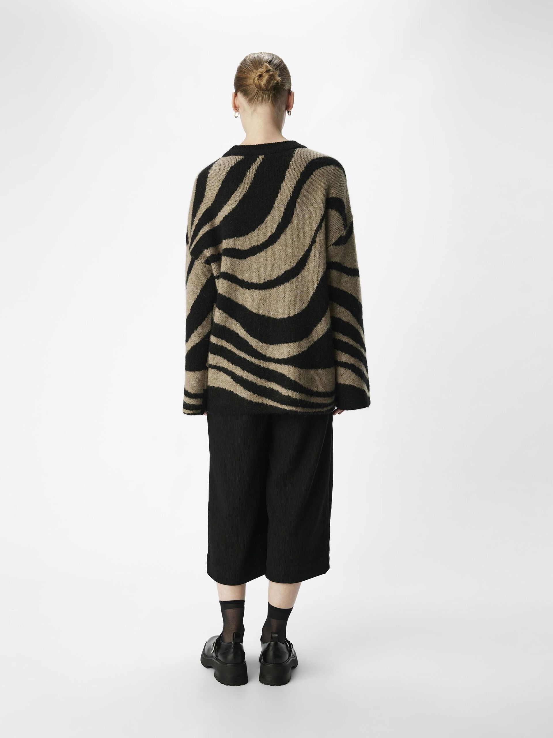 Carousel image - KNITTED PULLOVER, Black | 3