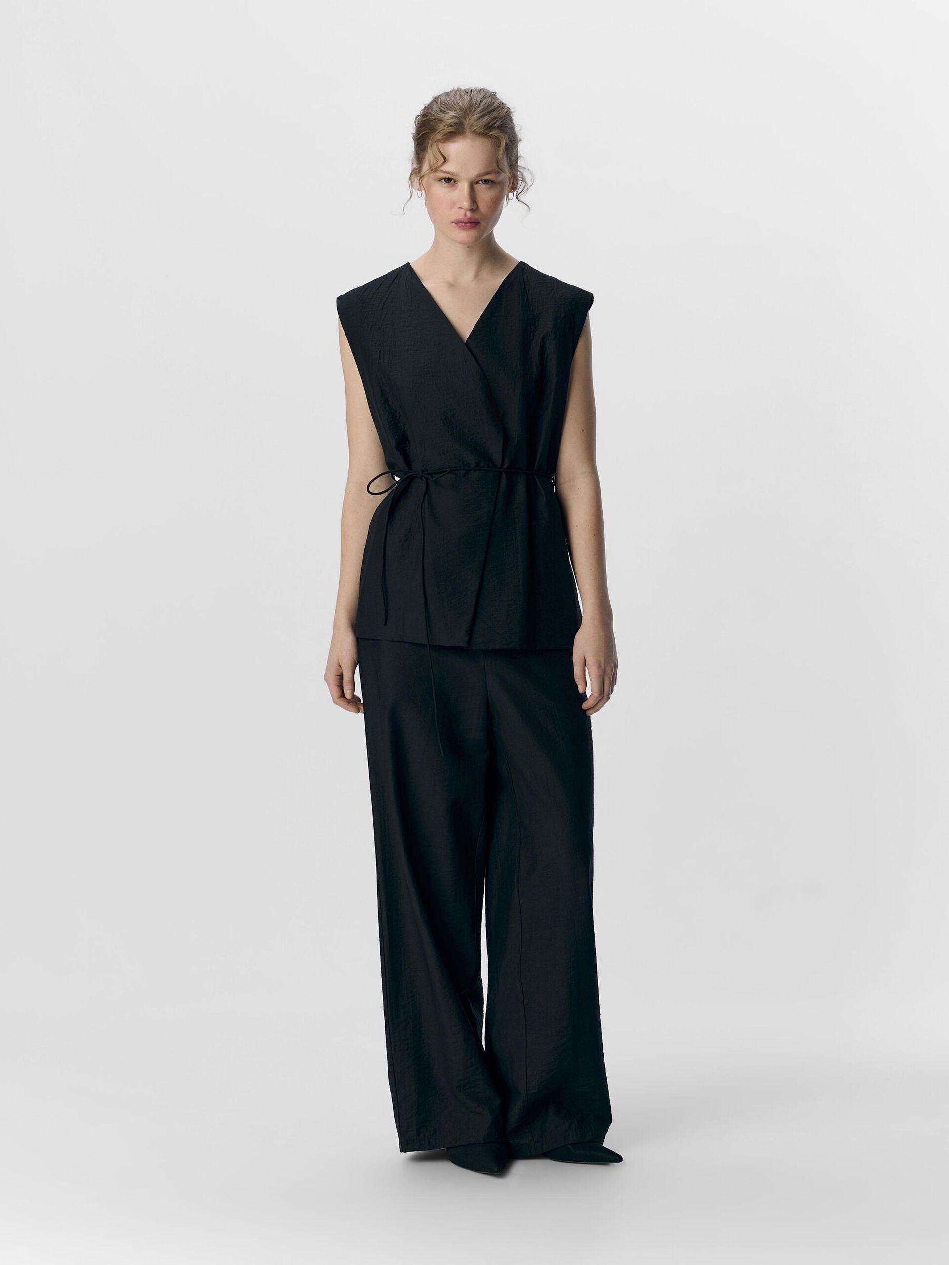 Carousel image - PANTALONES DE PIERNA ANCHA, Black | 4