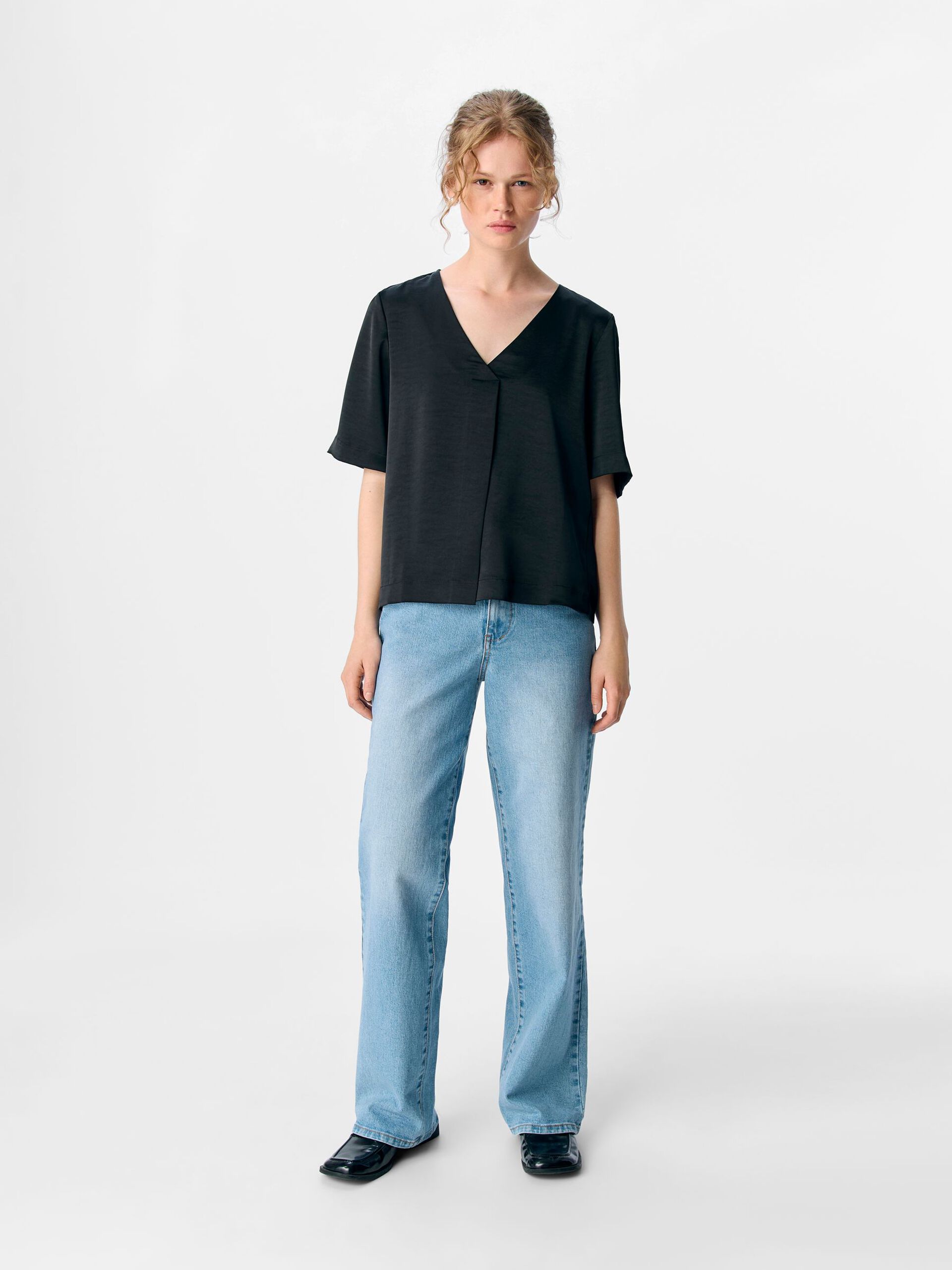 Carousel image - BLUZKA, Black | 4