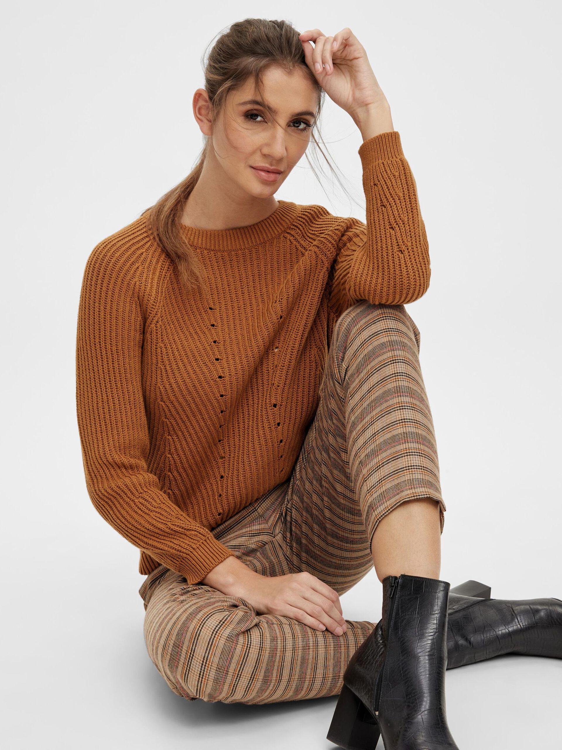 Carousel image - ROUND NECK KNITTED PULLOVER, Chipmunk | 6