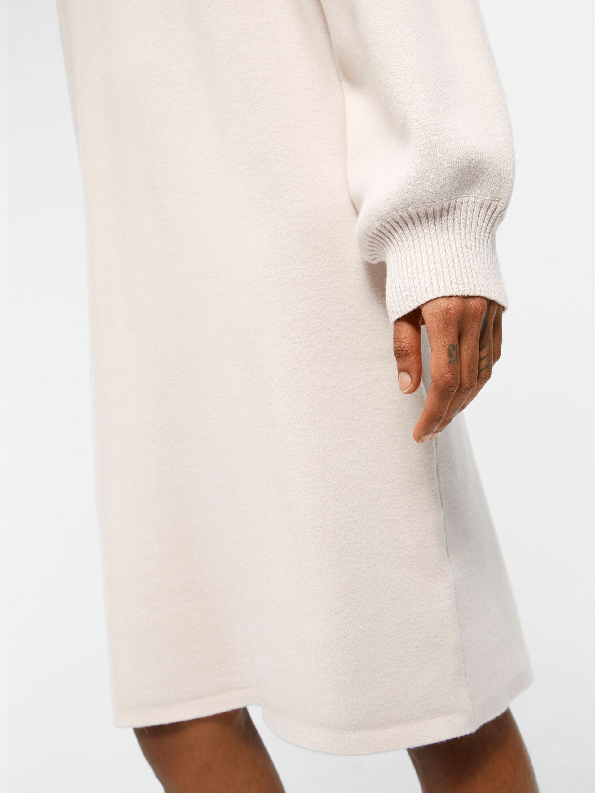 Carousel image - LONG SLEEVED KNITTED DRESS, Silver Gray | 5