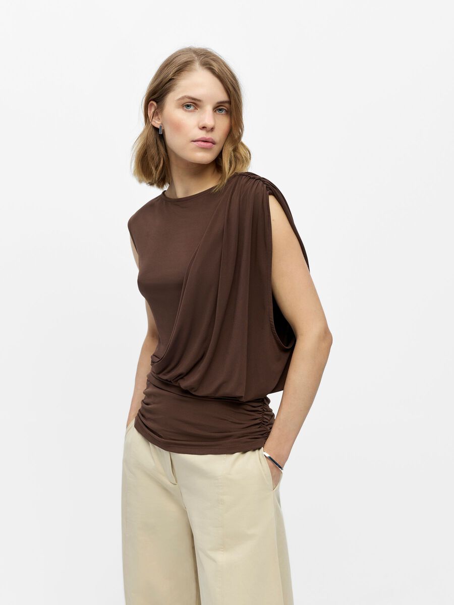 Product carousel image - TOPPI, Seal Brown | 1