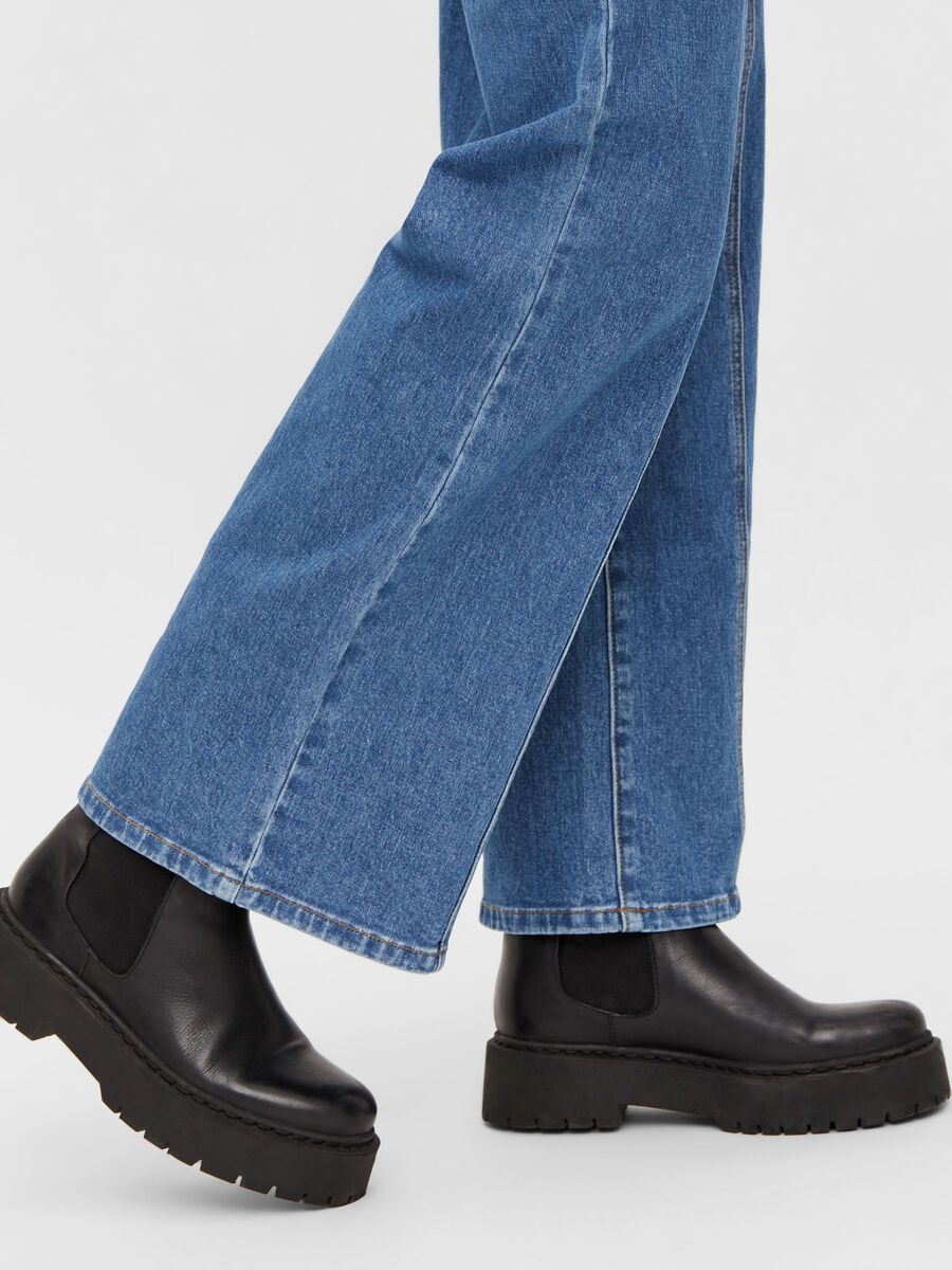 Carousel image - WIDE LEG HIGH WAISTED JEANS, Medium Blue Denim | 6