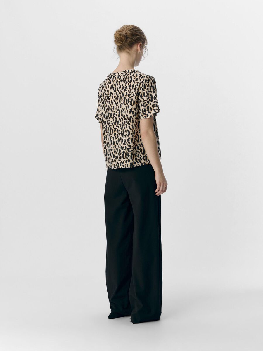 OBJECT V-NECK TOP, Sandshell, highres - 23045928_Sandshell_1178332_004.jpg