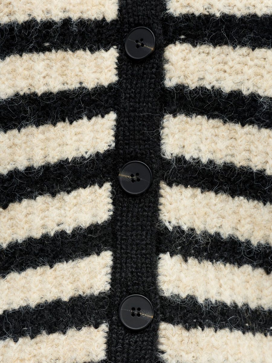 Carousel image - STRICK STRICKJACKE, Black | 5