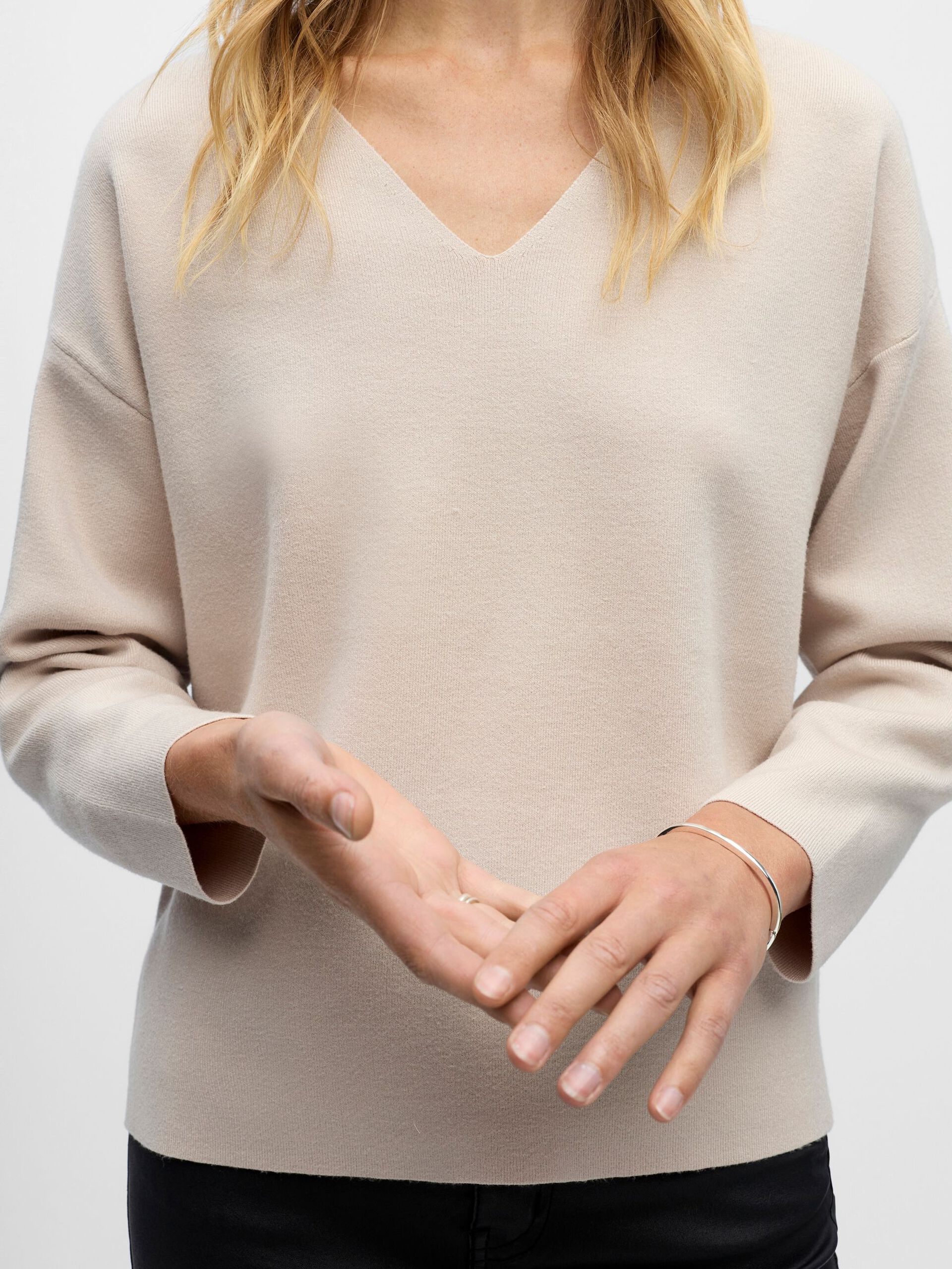 Carousel image - V-NECK KNITTED PULLOVER, Silver Gray | 5