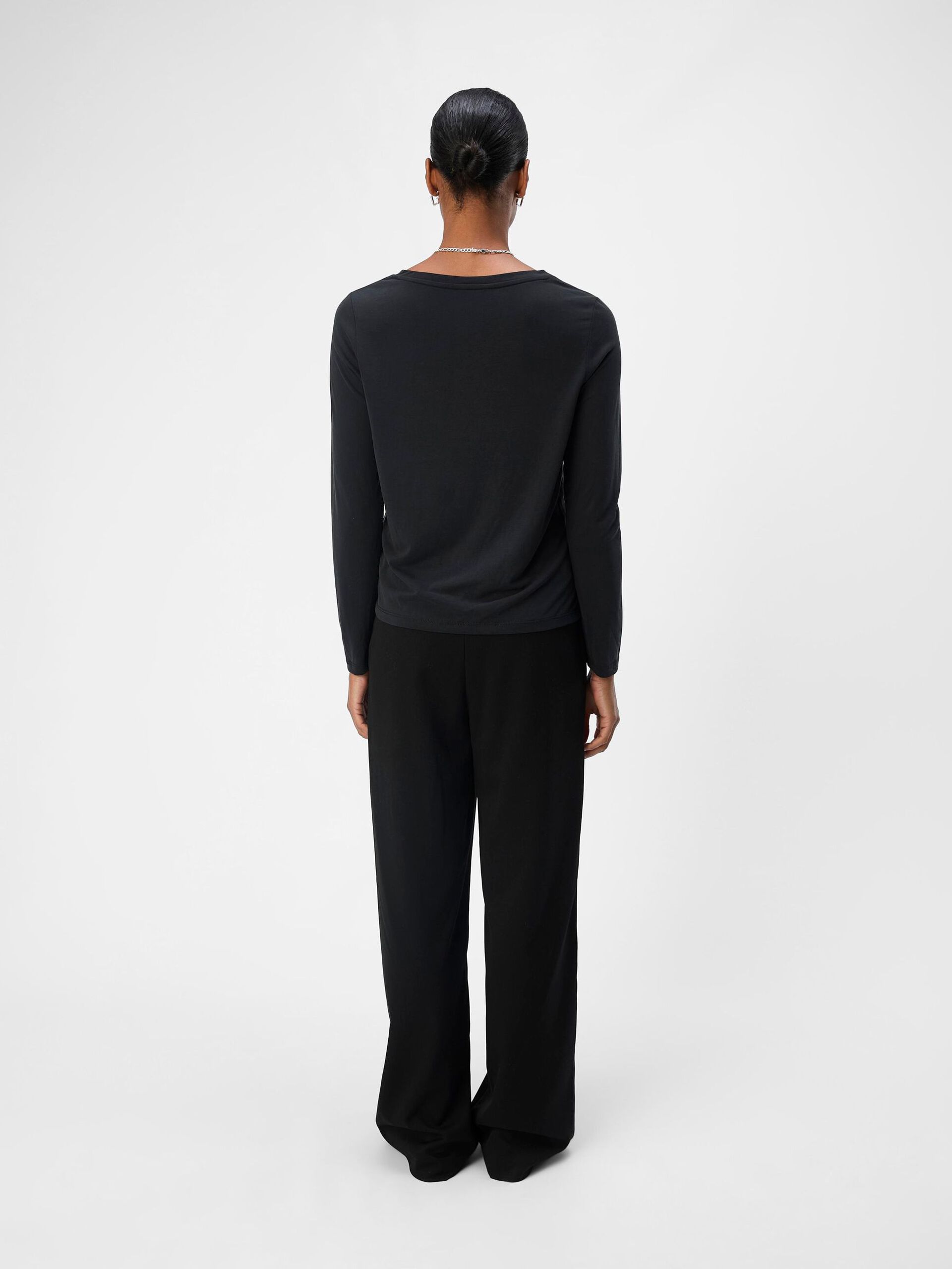 Carousel image - V-NECK LONG SLEEVED TOP, Black | 3