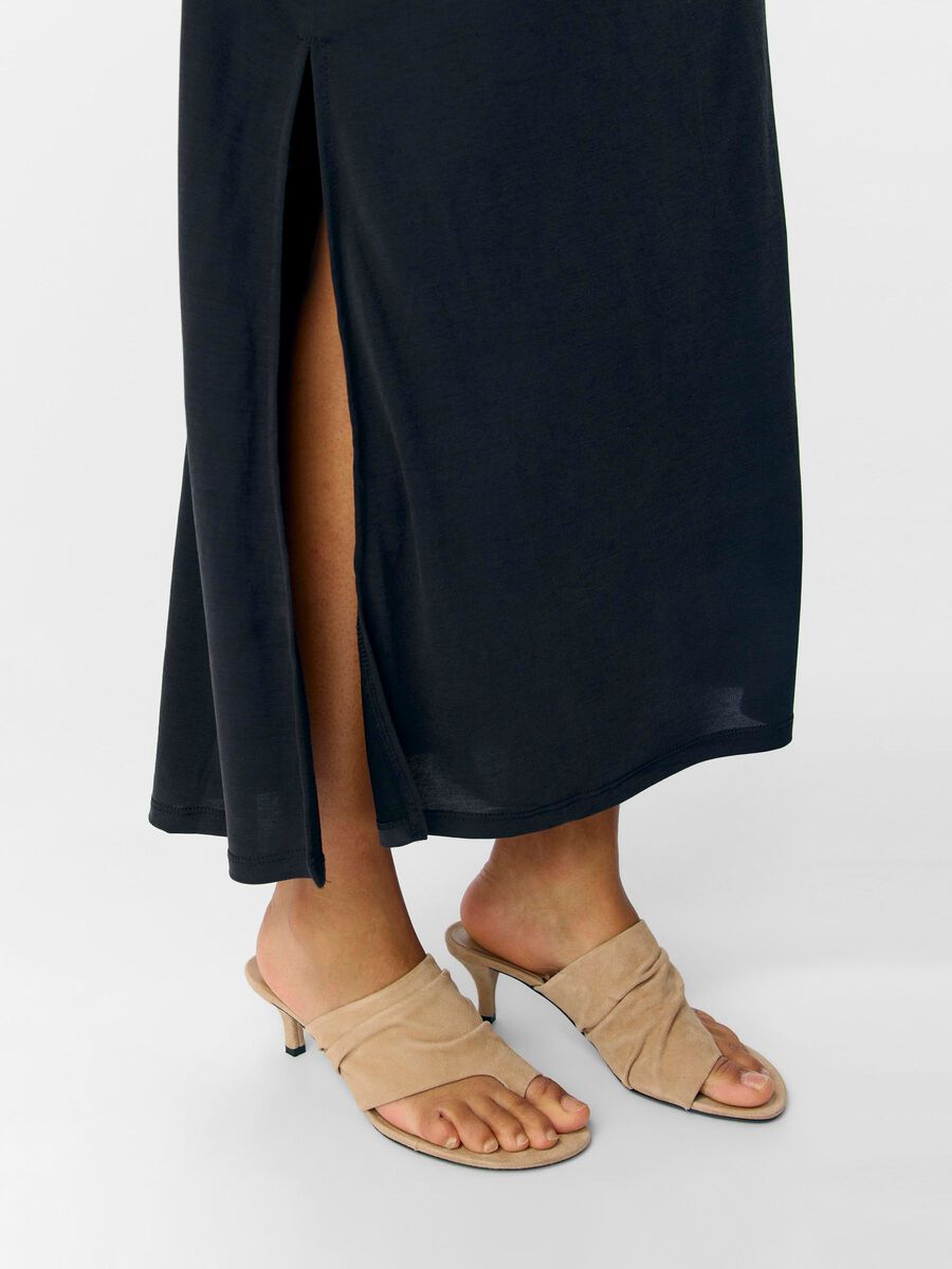 Carousel image - MID WAIST MAXIROCK, Black | 5