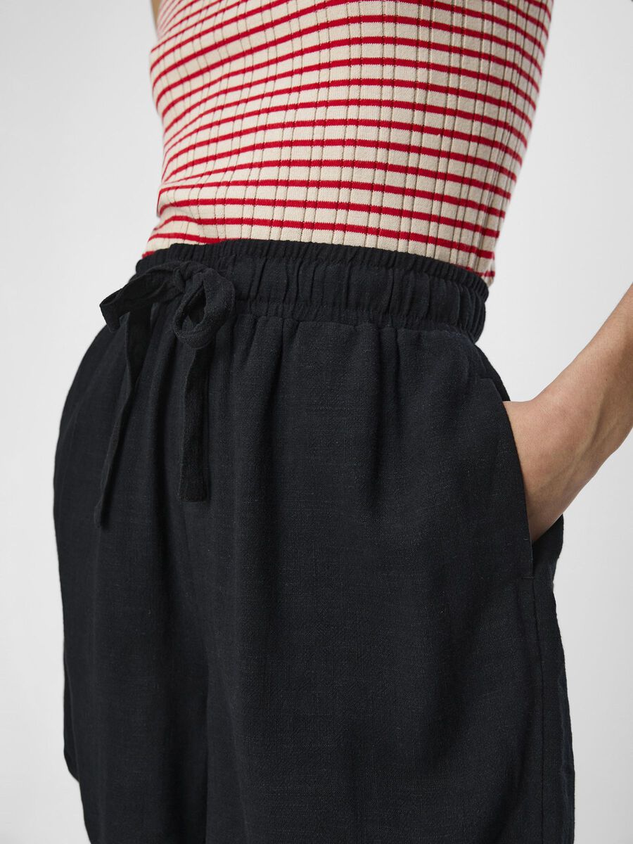 Carousel image - LINEN SHORTS, Black | 5