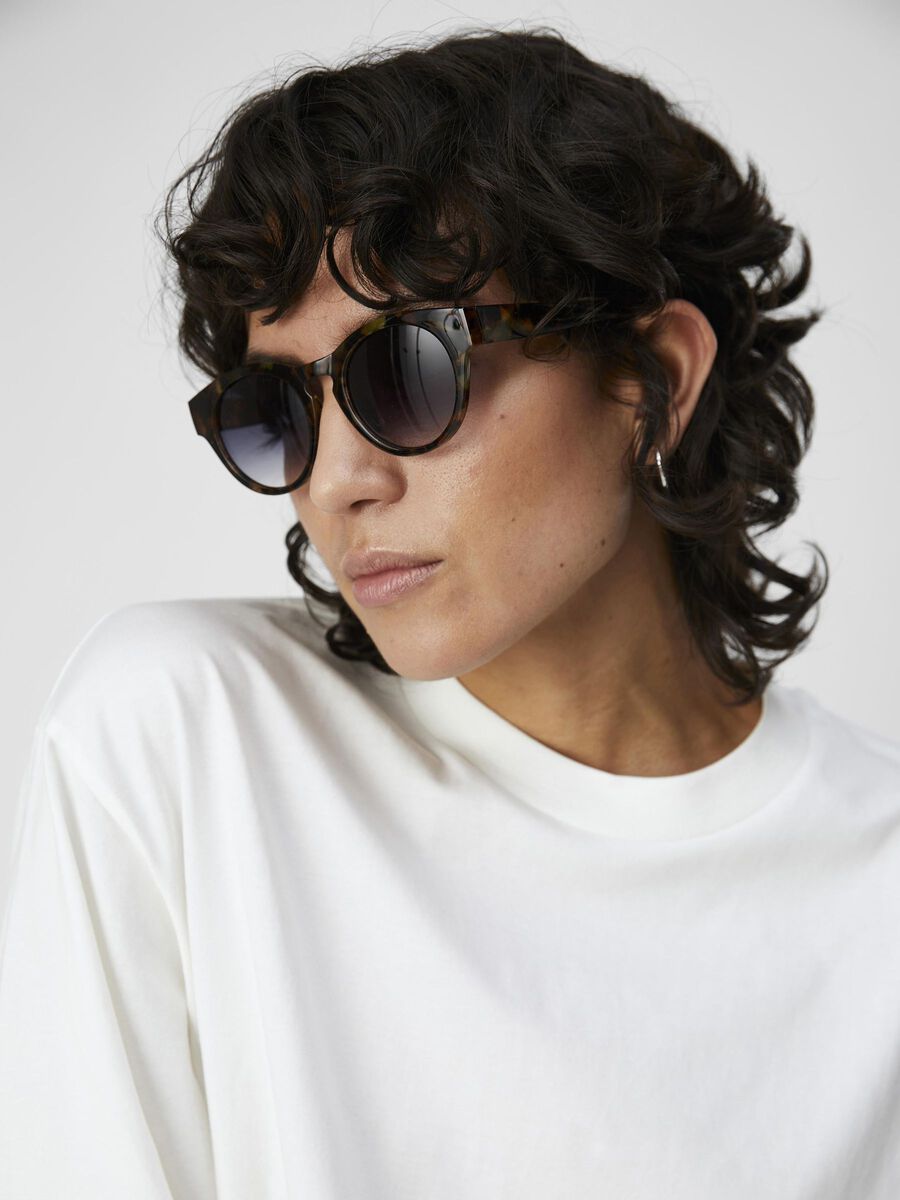OBJECT RUNDE SONNENBRILLE, Tobacco Brown, highres - 23041236_TobaccoBrown_1013062_003.jpg
