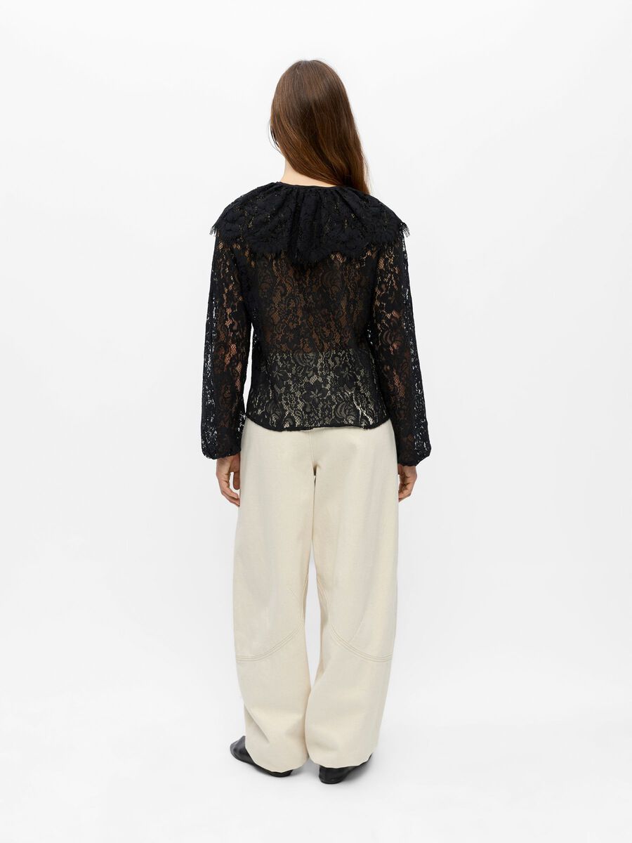 Product carousel image - COL ROND EN DENTELLE BLOUSE, Black | 2