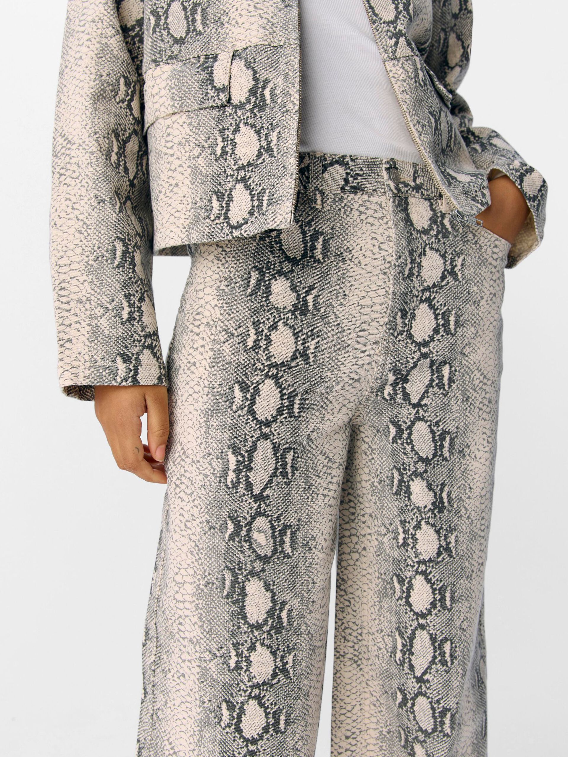 Carousel image - BEDRUKT WIDE LEG JEANS, Tofu | 6