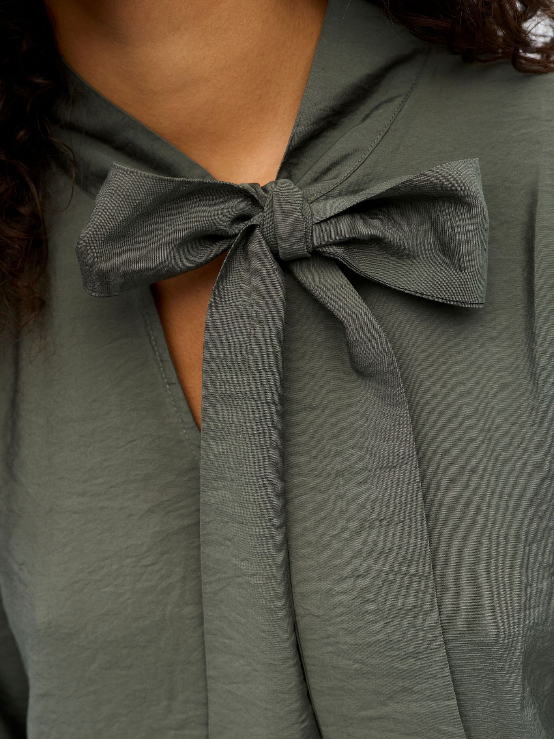 Carousel image - PUSSY BOW BLOUSE, Kambaba | 5